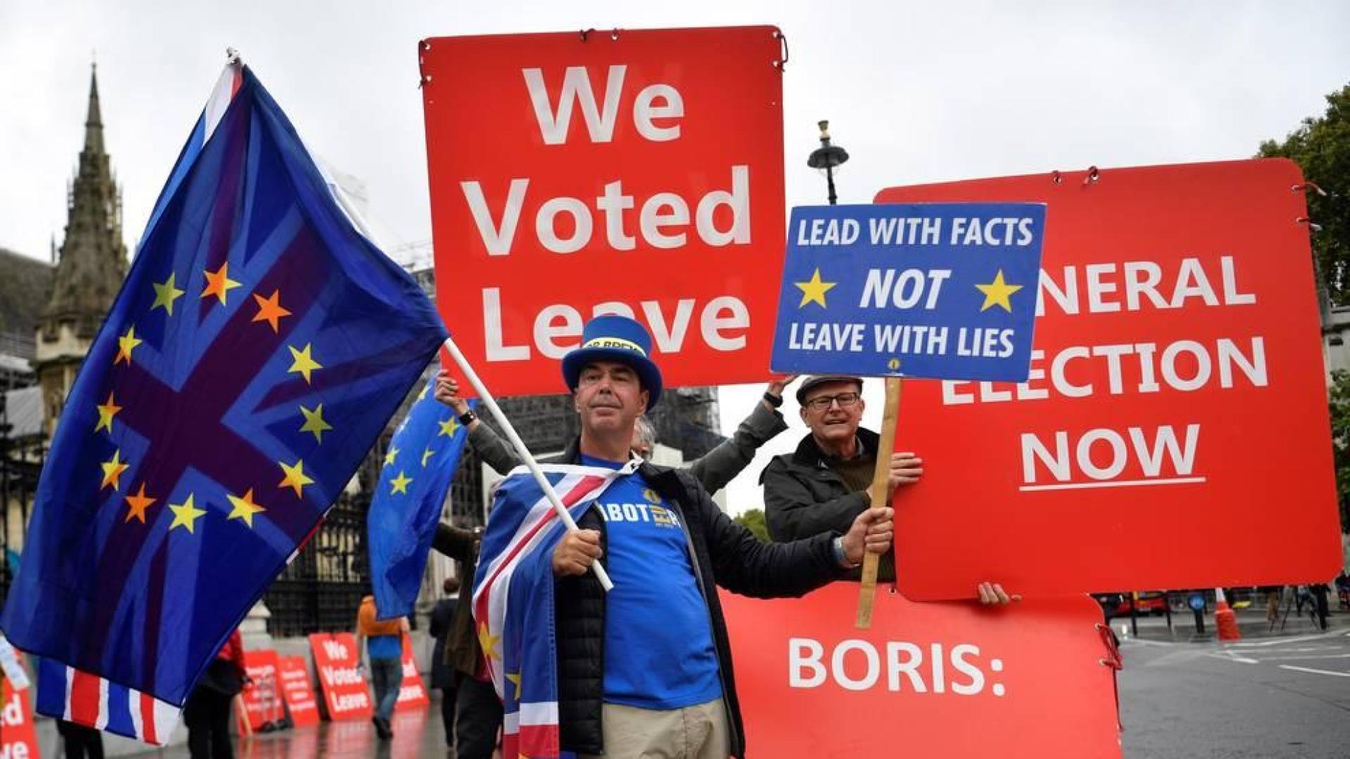 Un millar de navarros confirma su arraigo en Reino Unido por el 'brexit'
