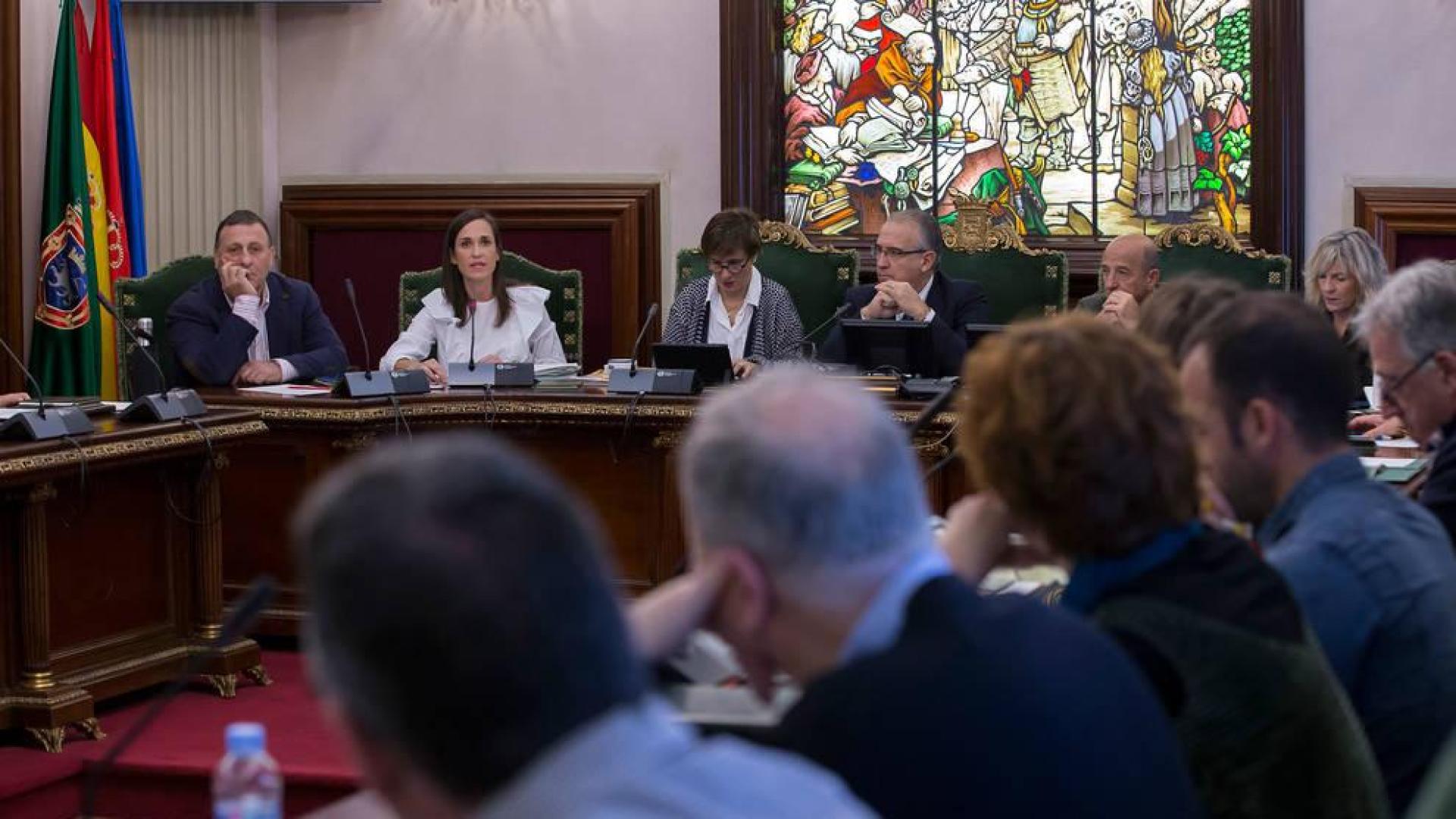 Pamplona modifica el presupuesto para pagar las nóminas de los funcionarios