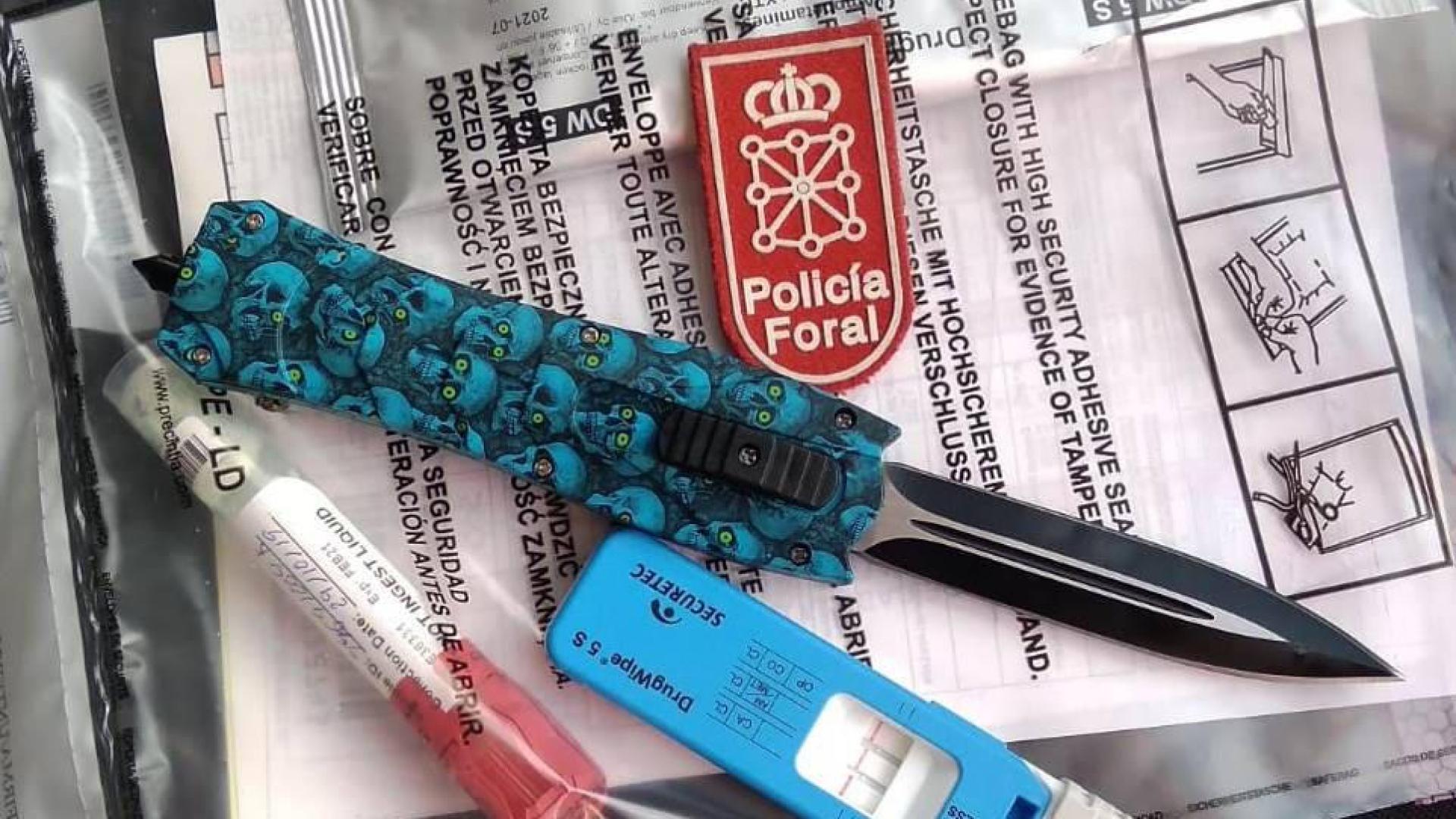 Denuncian a un conductor por positivo en drogas y a su copiloto por llevar un puñal automático