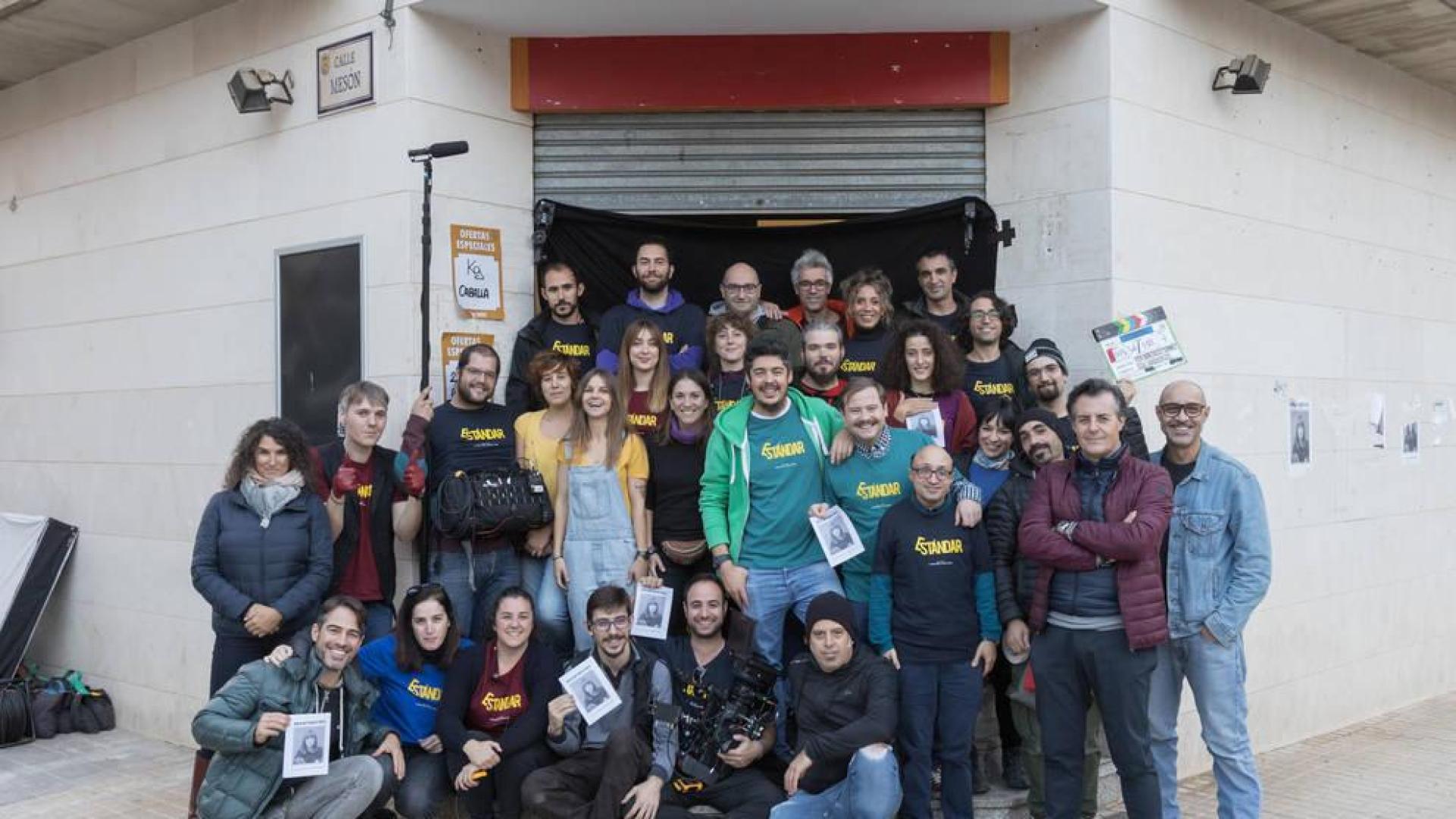 La Ribera se llena de personajes con la comedia negra 'Estándar'