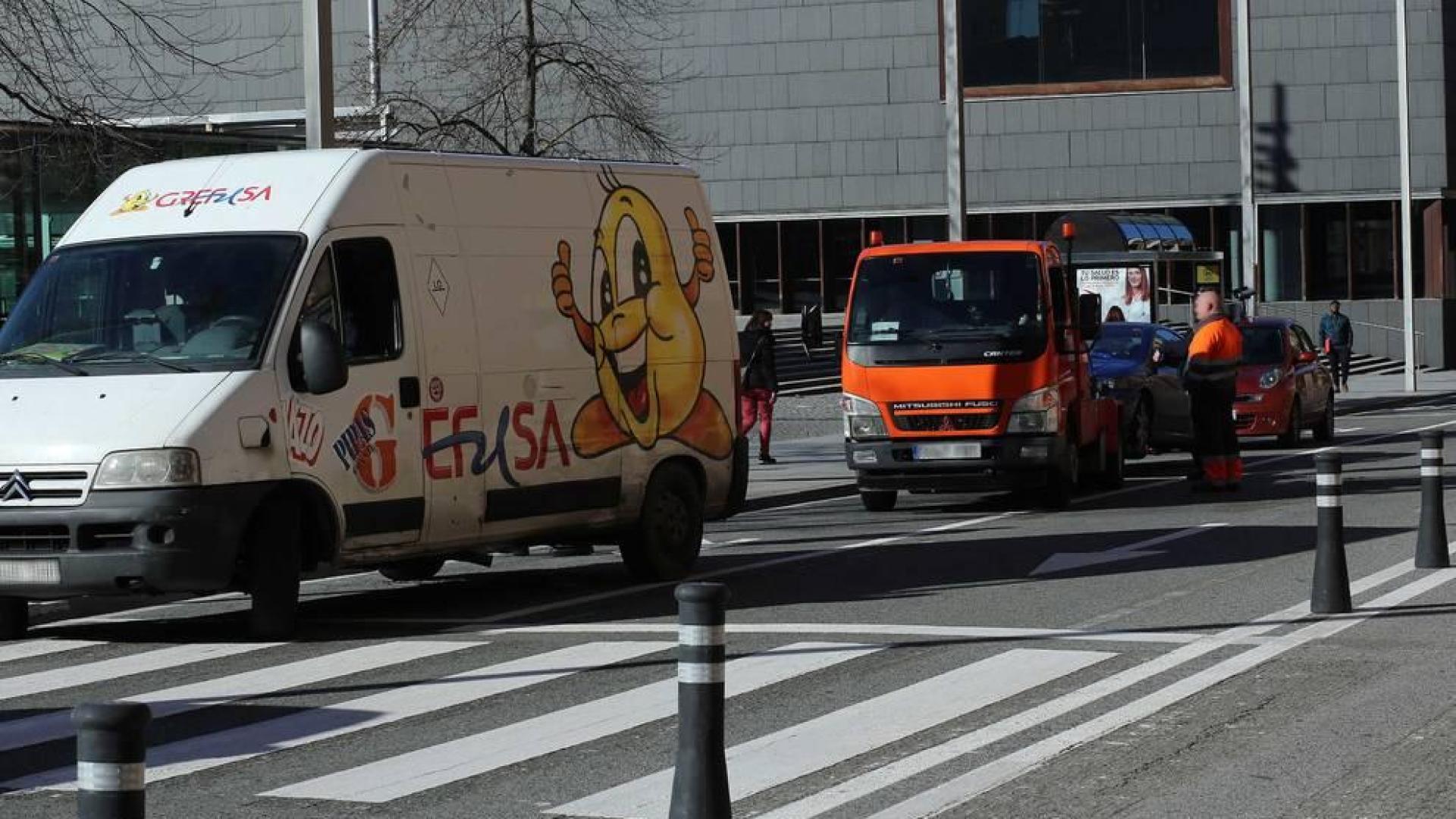 Se le olvidó pagar la zona naranja en Pamplona y en 23 minutos se quedó sin coche