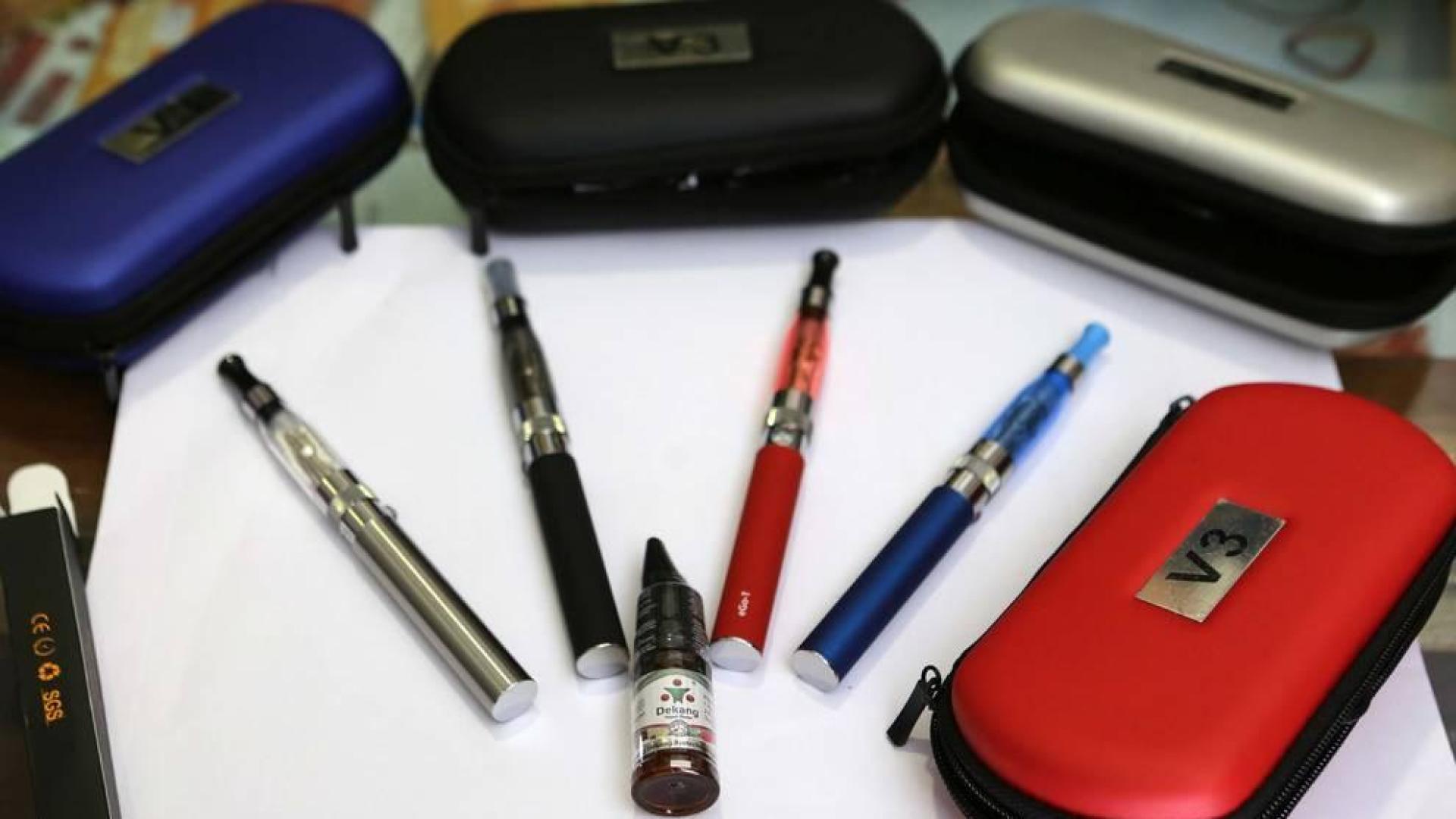La sustancia causante de las muertes por 'vapeadores' en EE UU, prohibida en Europa