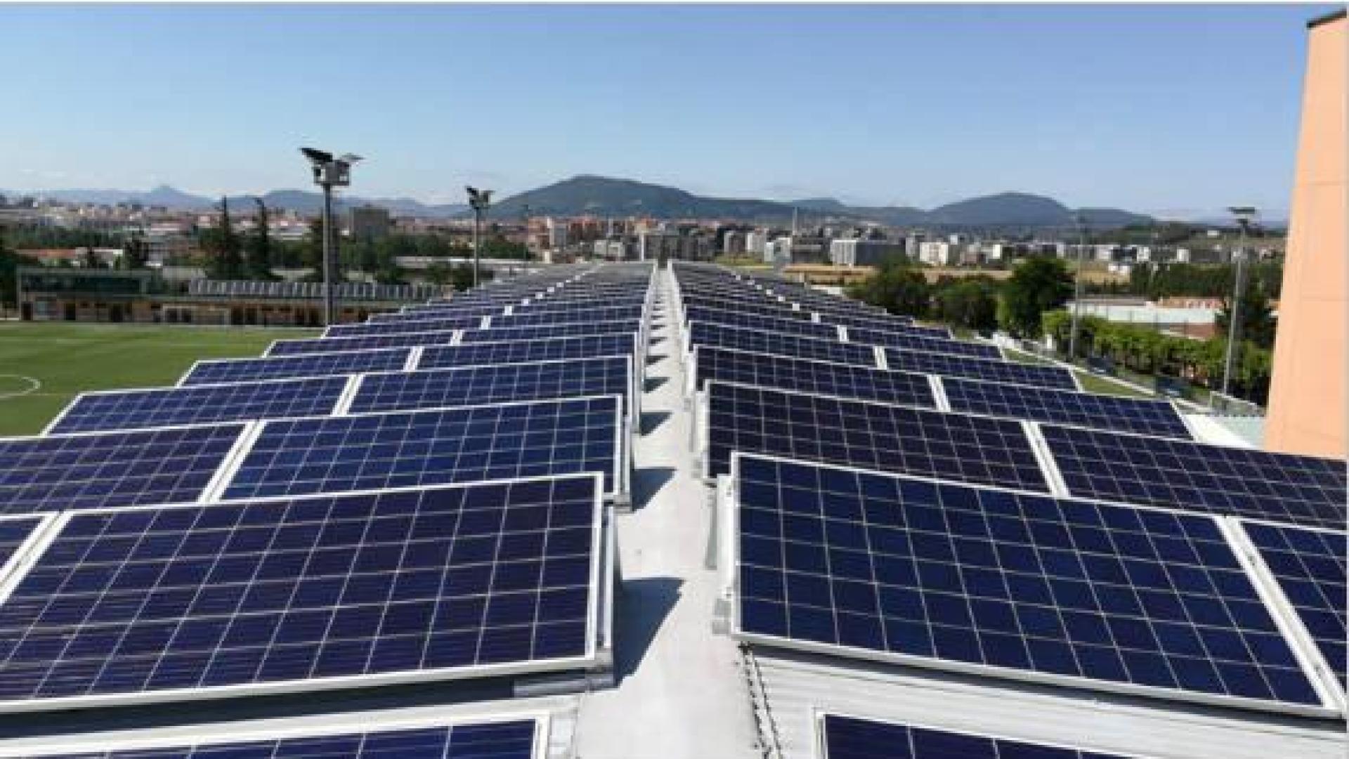 El Colegio Luis Amigó instala 302 paneles solares fotovoltaicos