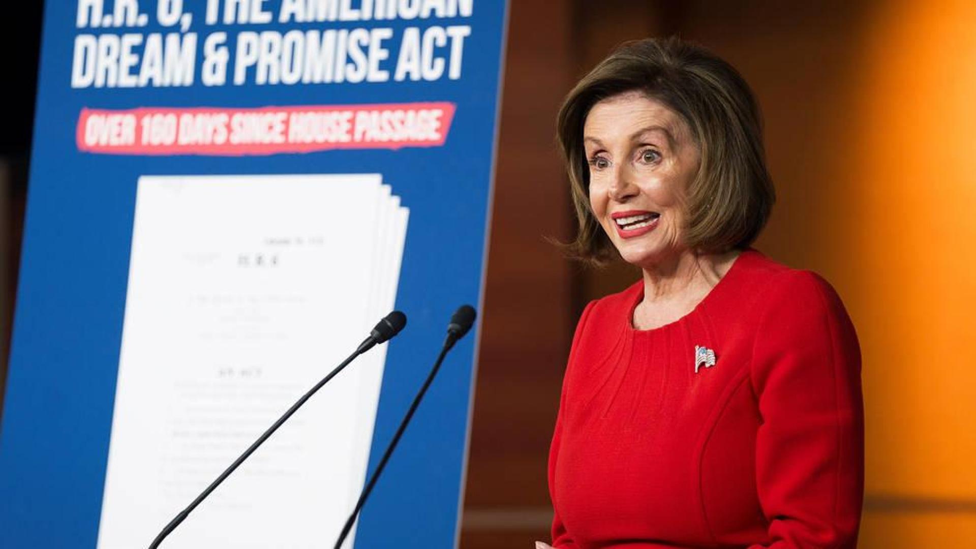 Los demócratas simplifican su mensaje y acusan a Trump de "soborno" a Ucrania