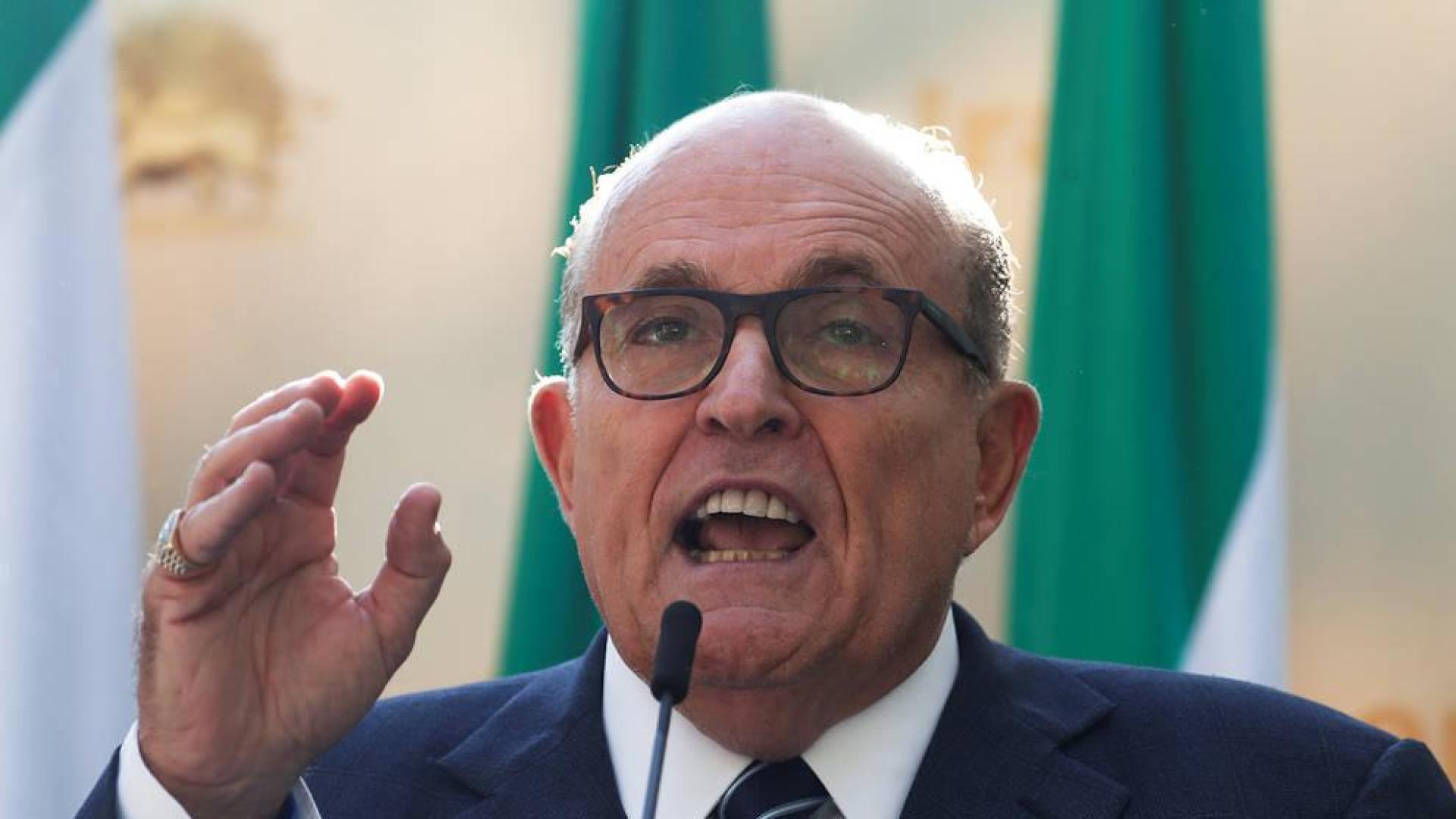 Fiscales investigan los presuntos lazos de Giuliani con negocios gasísticos en Ucrania