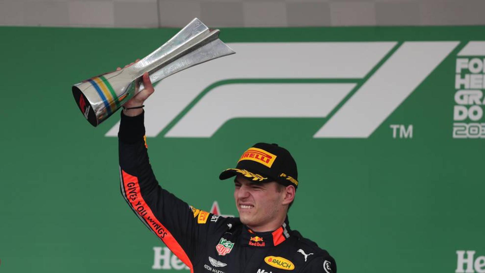 Max Verstappen gana el Gran Premio de Brasil con remontada épica de Sainz