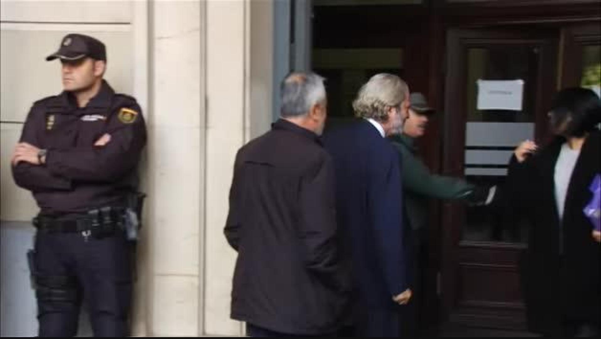 Griñán, condenado a 6 años de cárcel y Chaves, inhabilitado 9