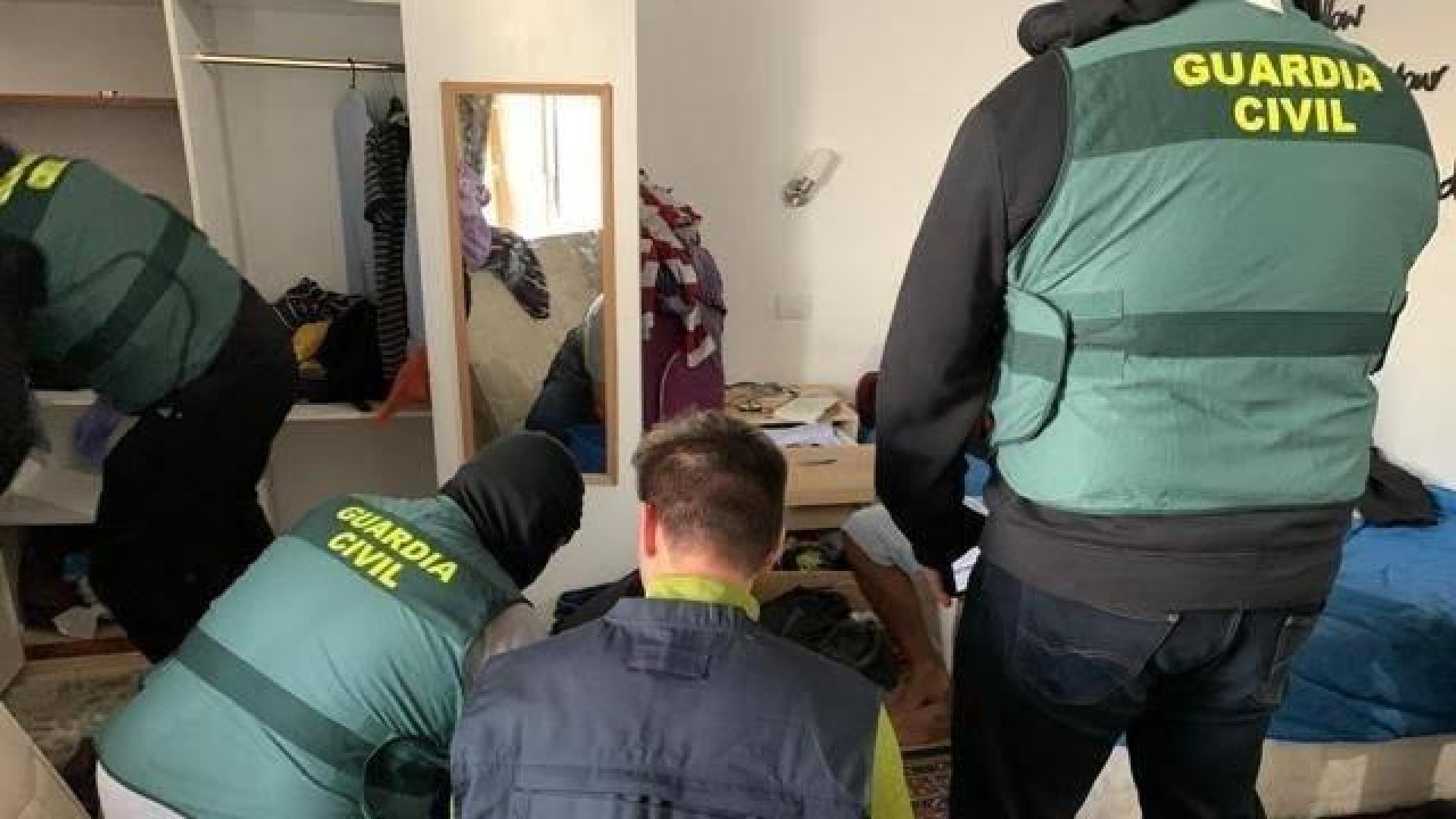 Detenido en Tenerife un presunto yihadista por compartir vídeos de Dáesh