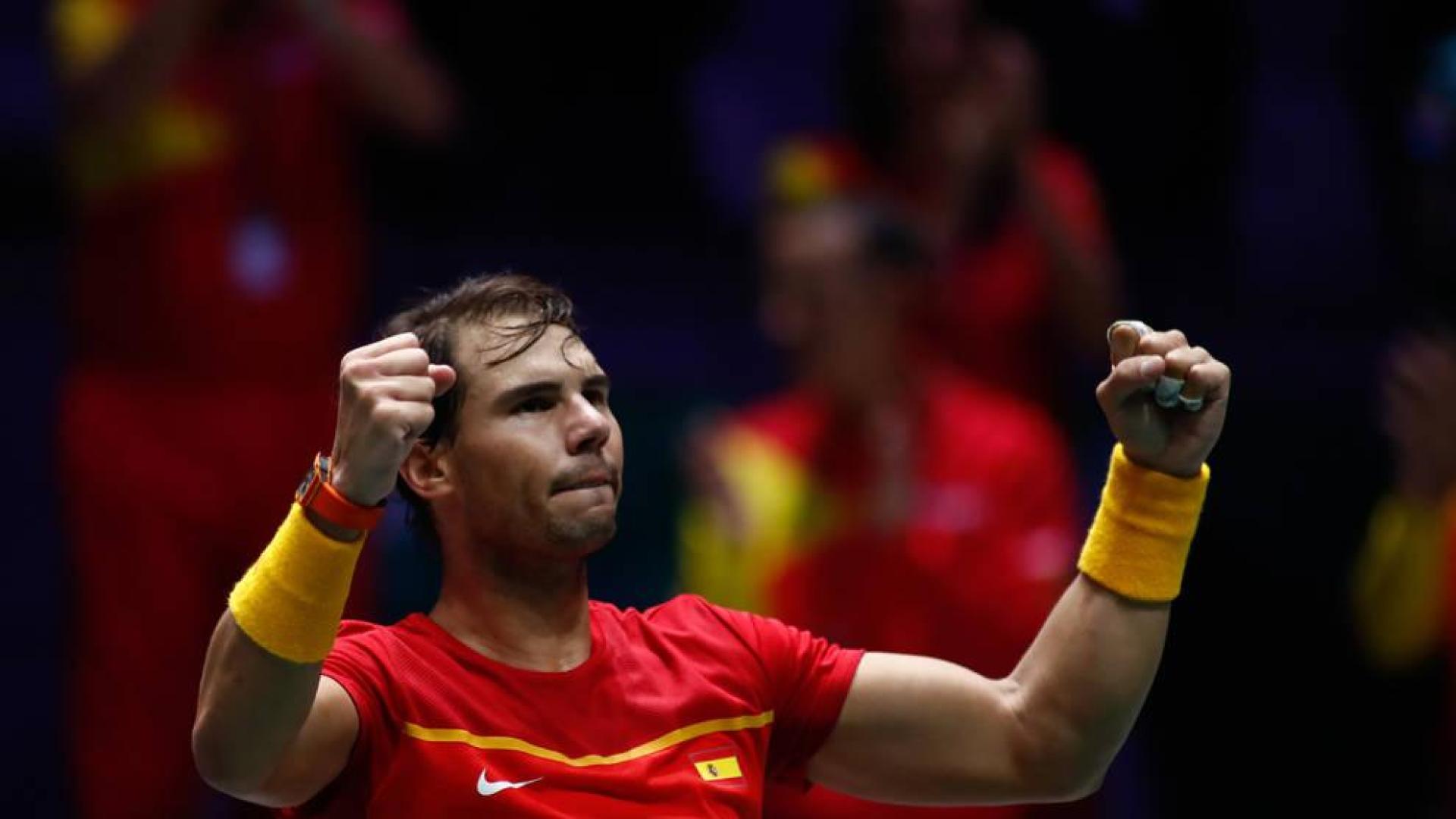 Rafa Nadal celebra la victoria de su partido contra Daniel Evans en la semifinal de la Copa Davis