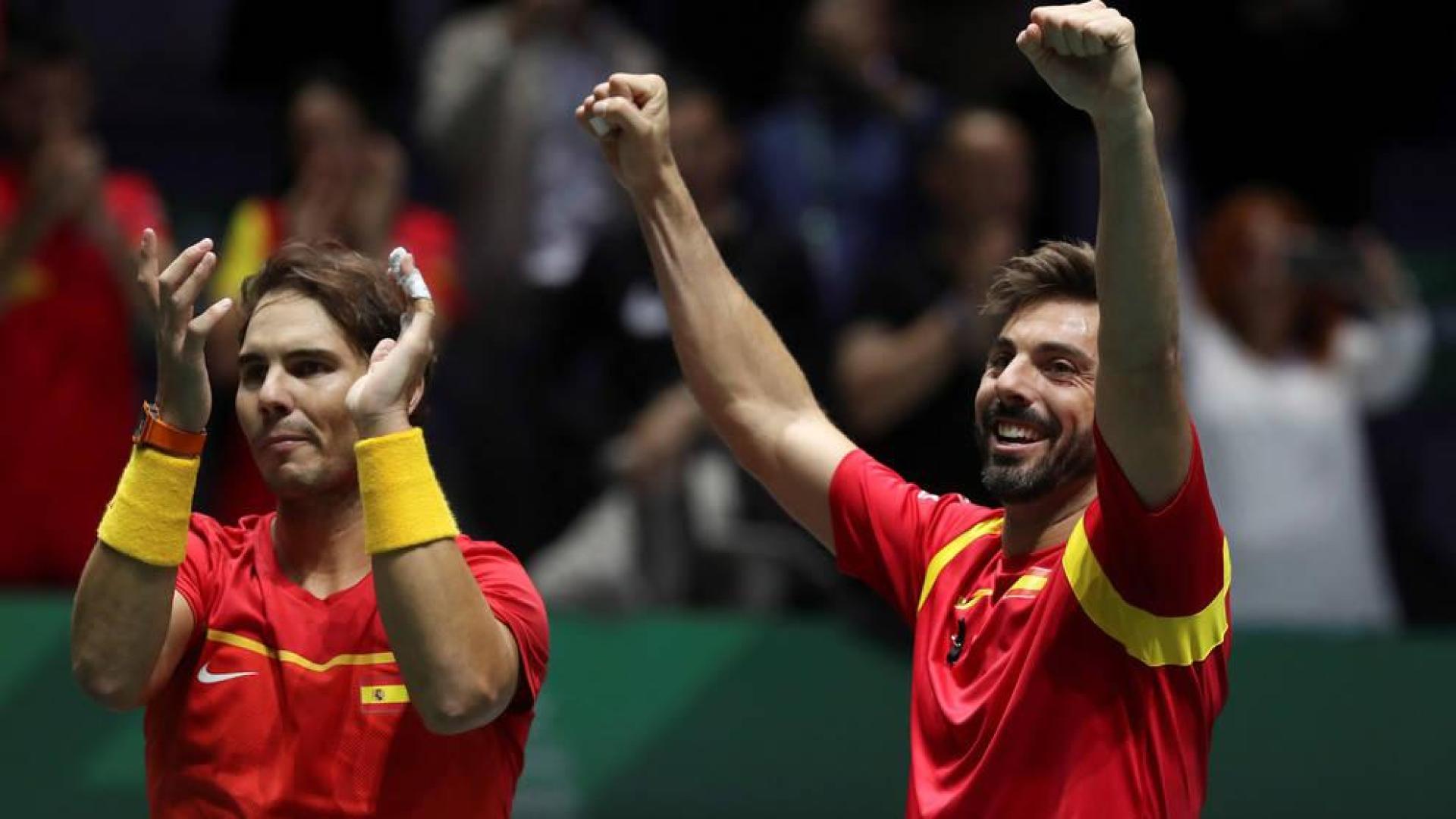 Nadal dobla y España accede a las semifinales de la Davis