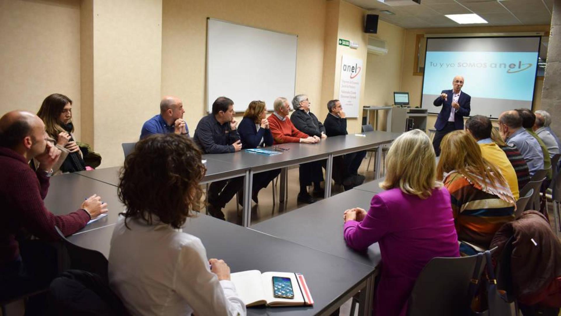 Mesa de trabajo sobre contabilidad social en ANEL