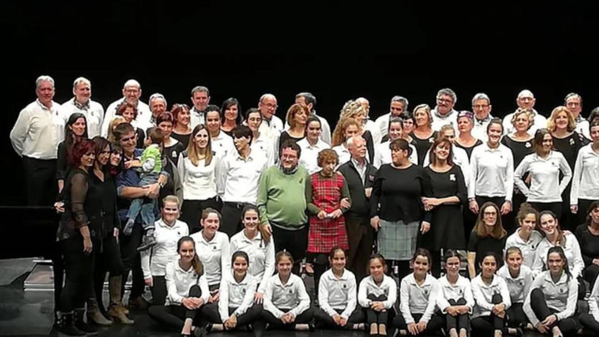Del 'black friday' al sábado solidario en favor de la asociación Besarkada-Abrazo