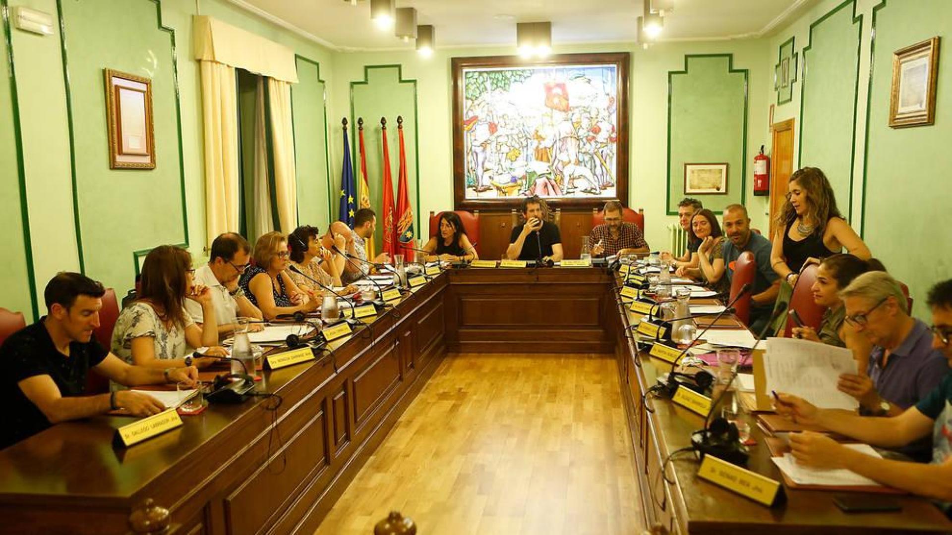 Imagen de archivo de un pleno del Ayuntamiento de Villava al principio de este mandato