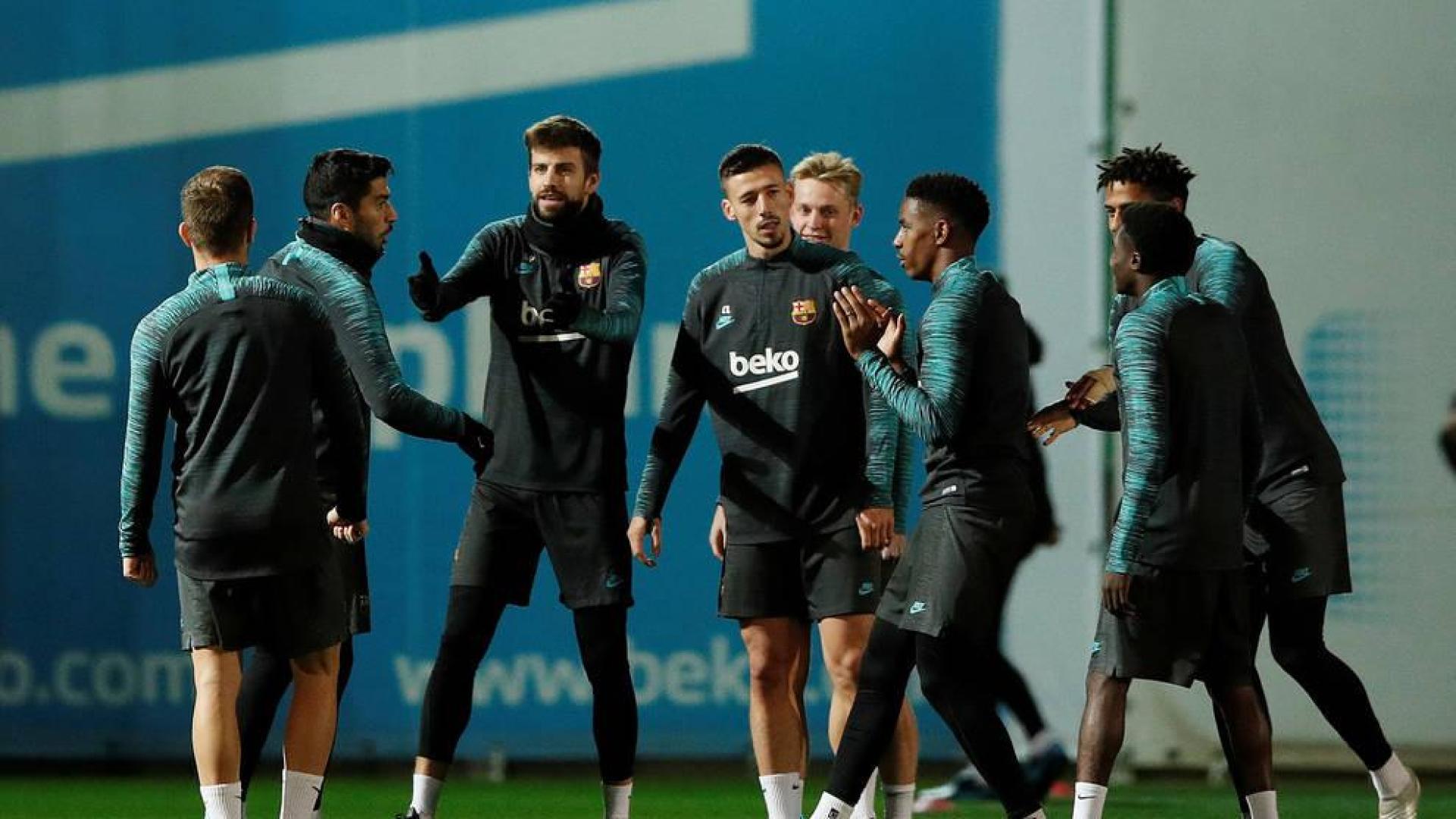 El Barça recibe al Dortmund y busca el liderato en un mar de dudas por su juego