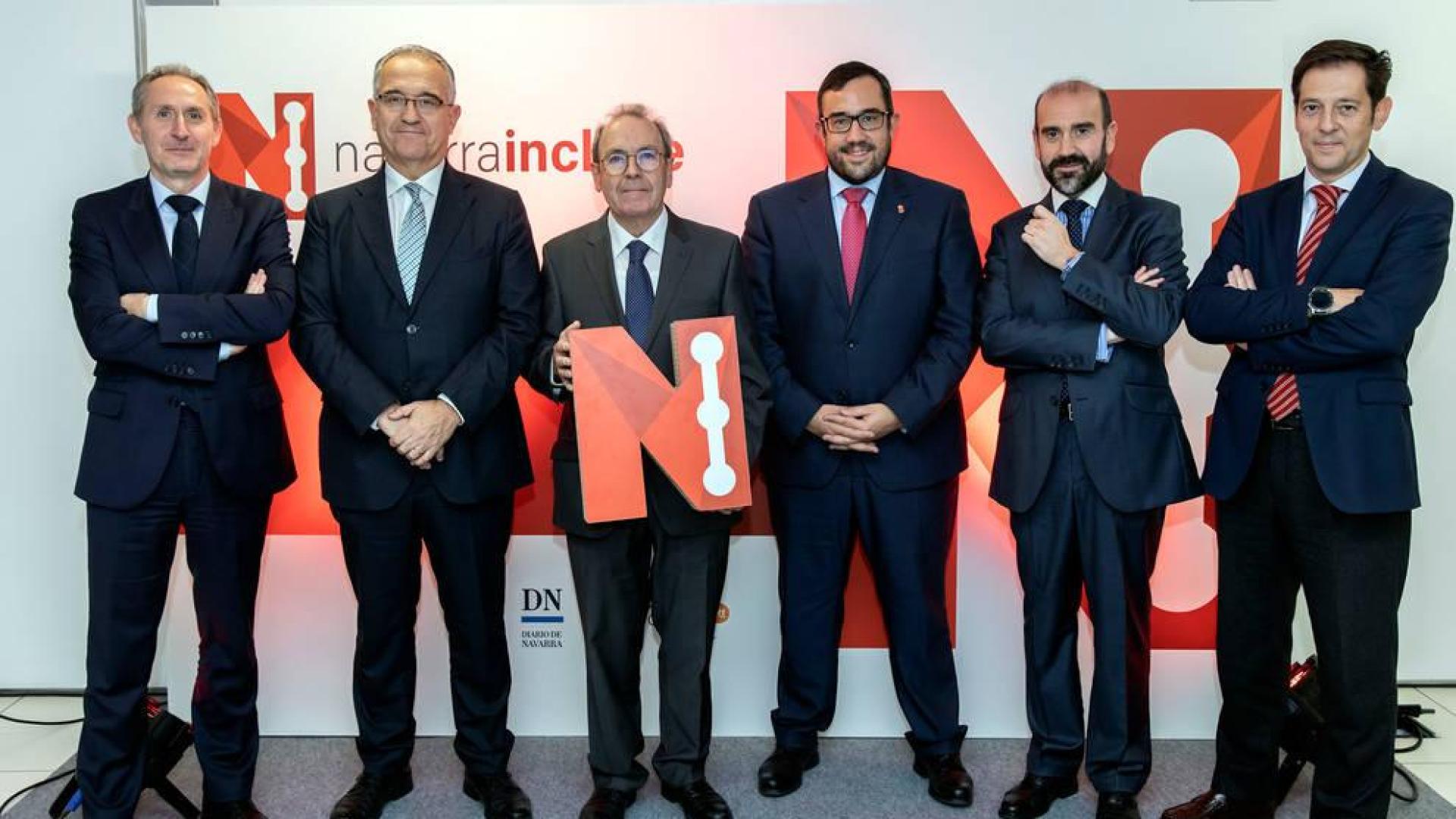 José Manuel Erro, director general del Grupo La Información; Enrique Maya, alcalde de Pamplona; Virgilio Sagüés, presidente del Consejo de Administración del Grupo La Información; Javier Remírez, vicepresidente primero y consejero de Presidencia, Igualdad, Función Pública e Interior del Gobierno de Navarra; Jon Patxi Lerga, director general de Grupo Sifu, y Pablo Frauca, director financiero y de nuevos negocios del Grupo La Información.