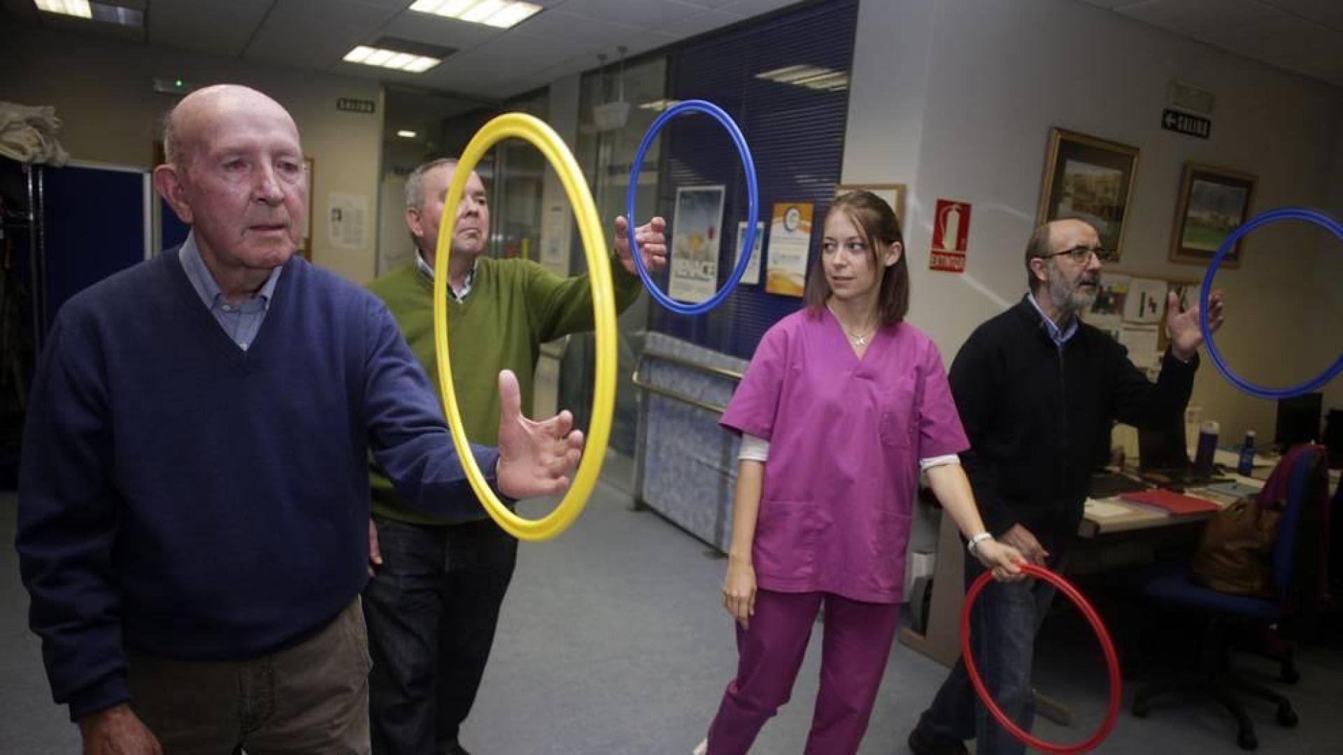 El parkinson no tiene cura y se desconocen sus causas. En Navarra hay 2.351 casos diagnosticados.