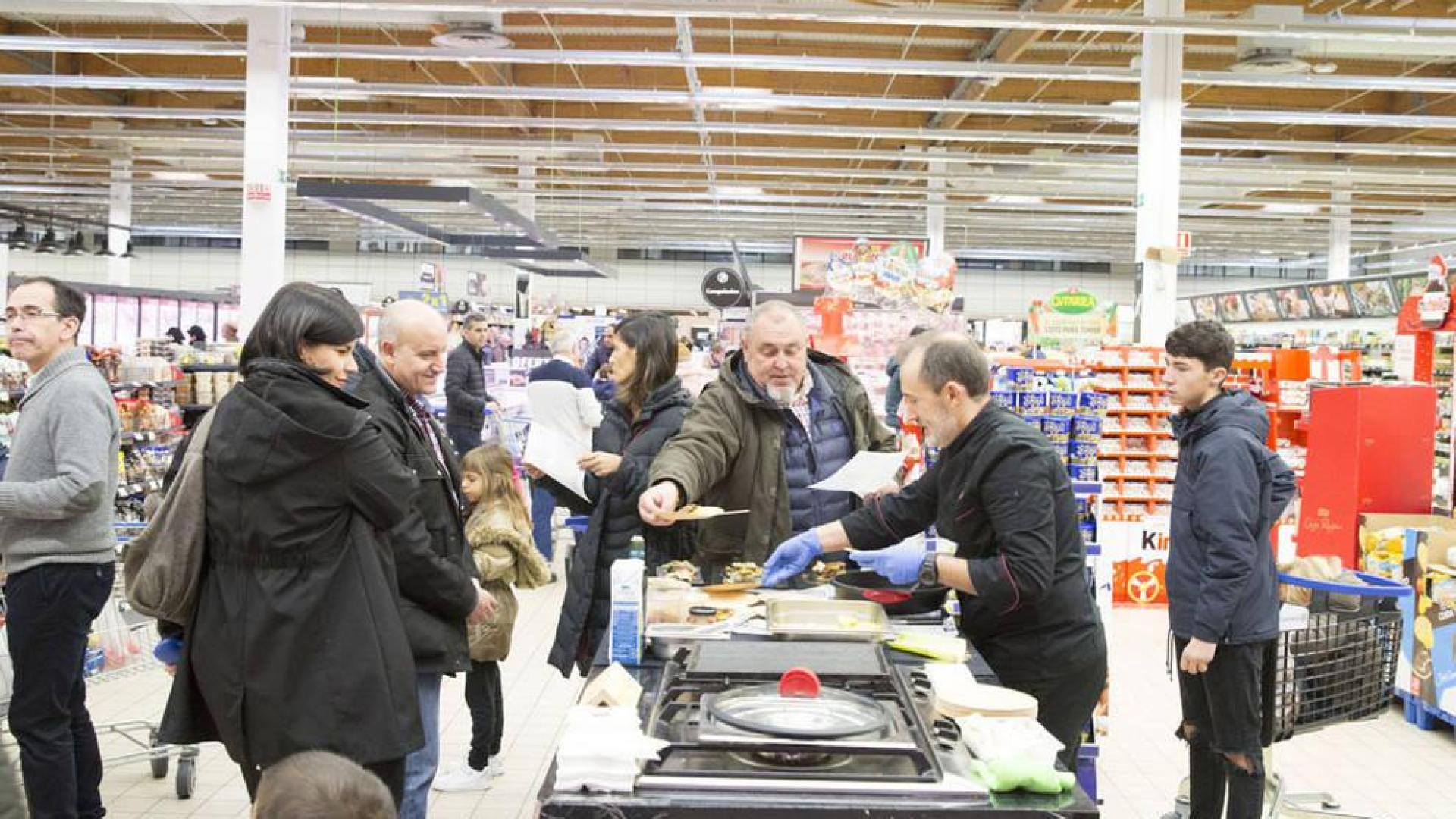E. Leclerc Pamplona ofrece al público un Showcooking para preparar el menú de Navidad