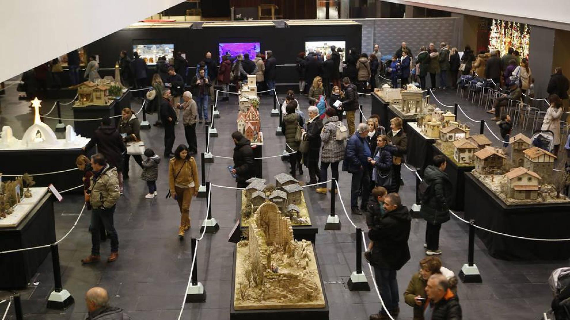 1.668 visitas a los belenes de Pamplona el primer día