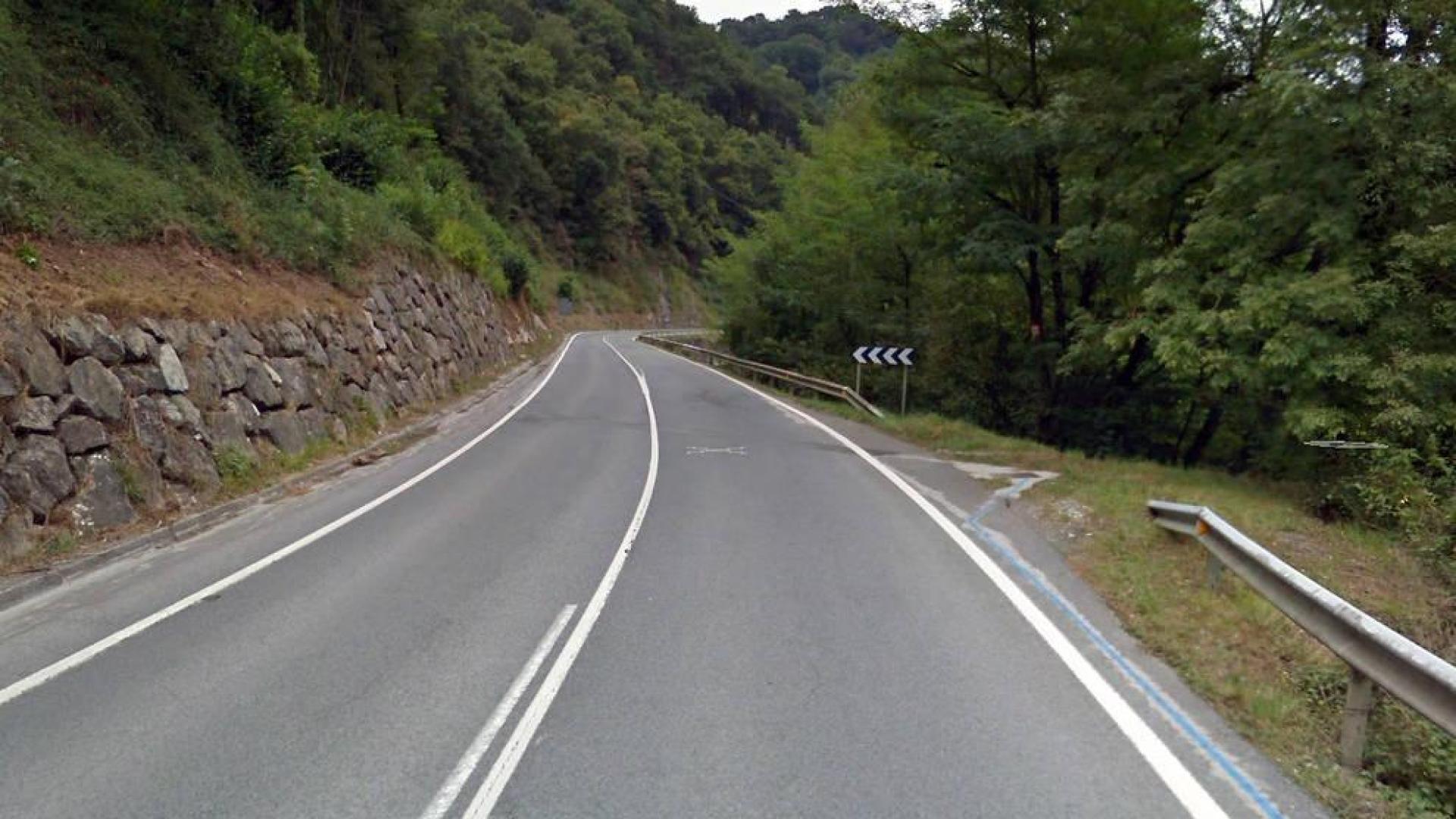 Heridos dos jóvenes en una colisión en la N-121-B, en Baztan