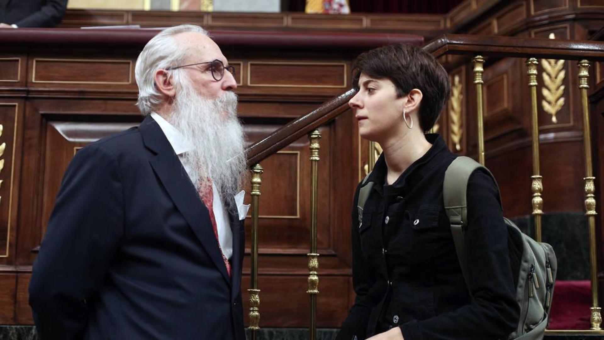 Diputada de ERC cita a los cargos presos antes de leer la lista de electos