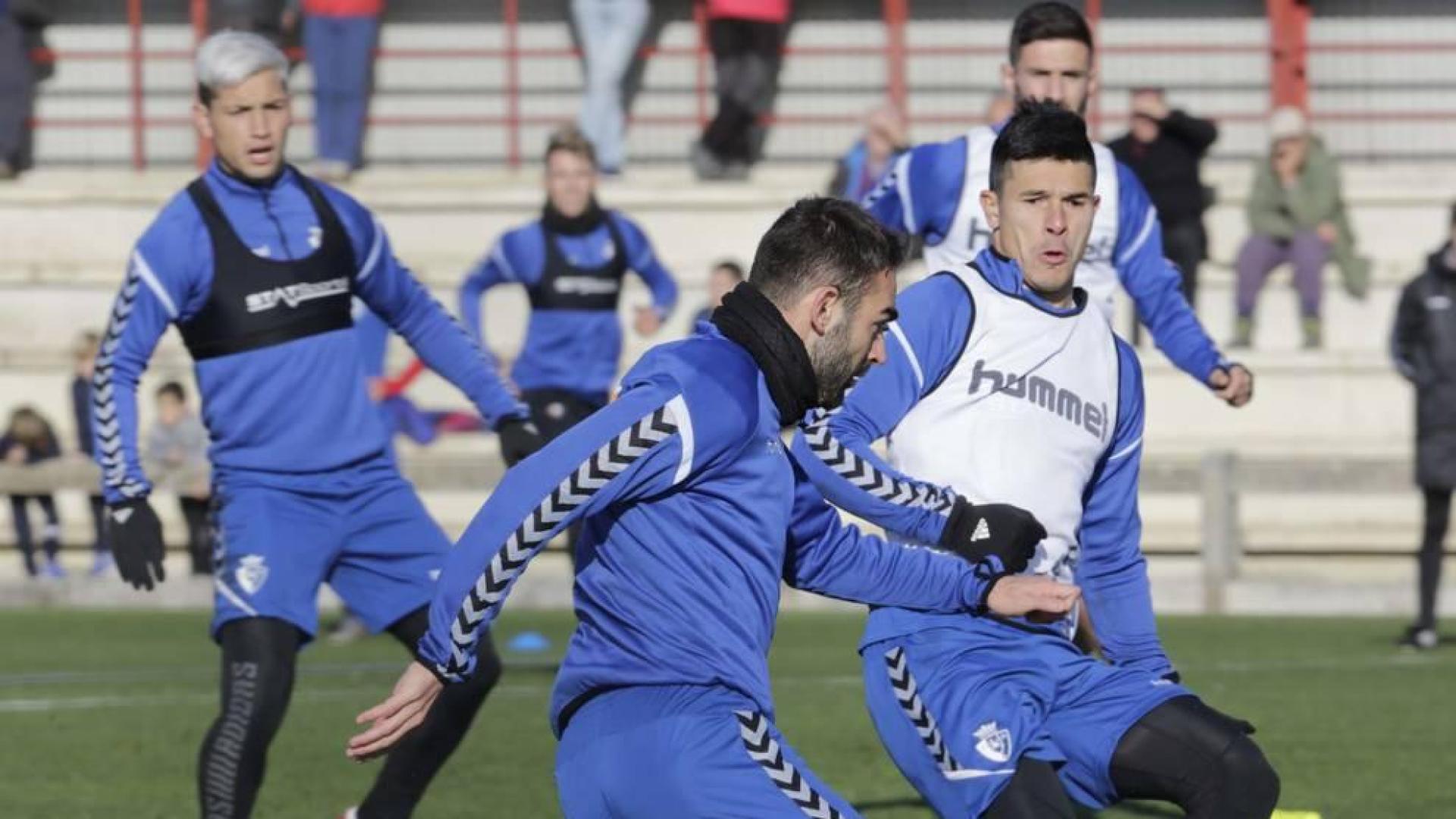 El futuro por aclarar de los cinco jugadores de Osasuna que acaban contrato
