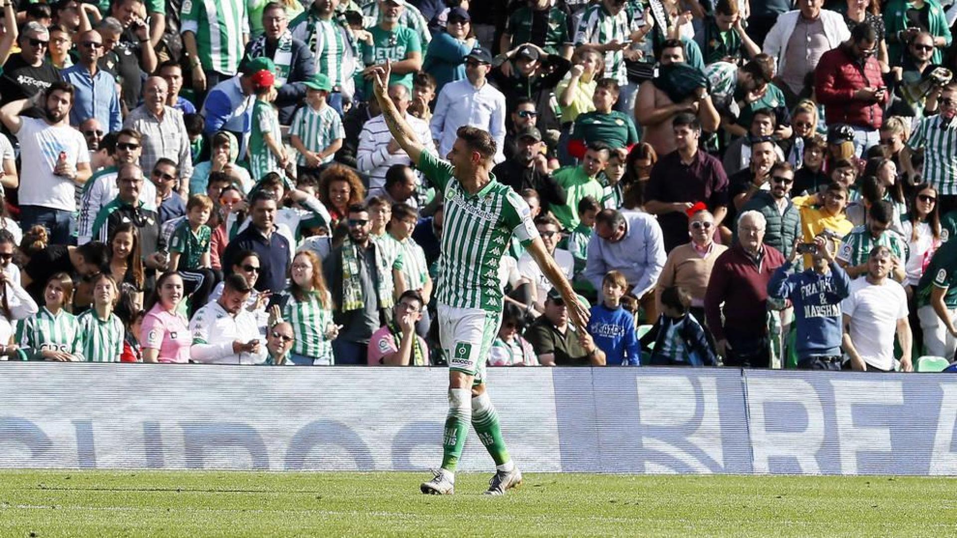 Un "juvenil" Joaquín regala la tercera victoria consecutiva al Betis