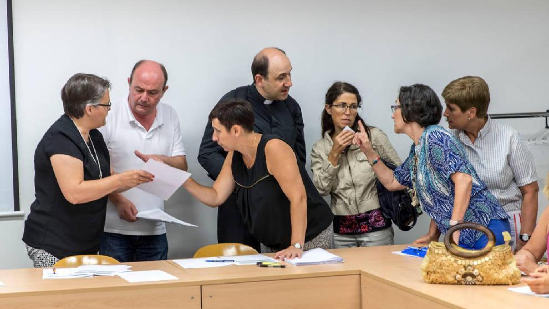 Una profesora de religión vuelve a perder su plaza por apellidarse con F