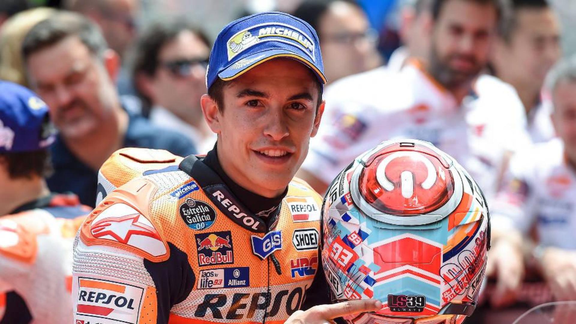 Marc Márquez logra una 'pole' con dedicatoria a Luis Salom