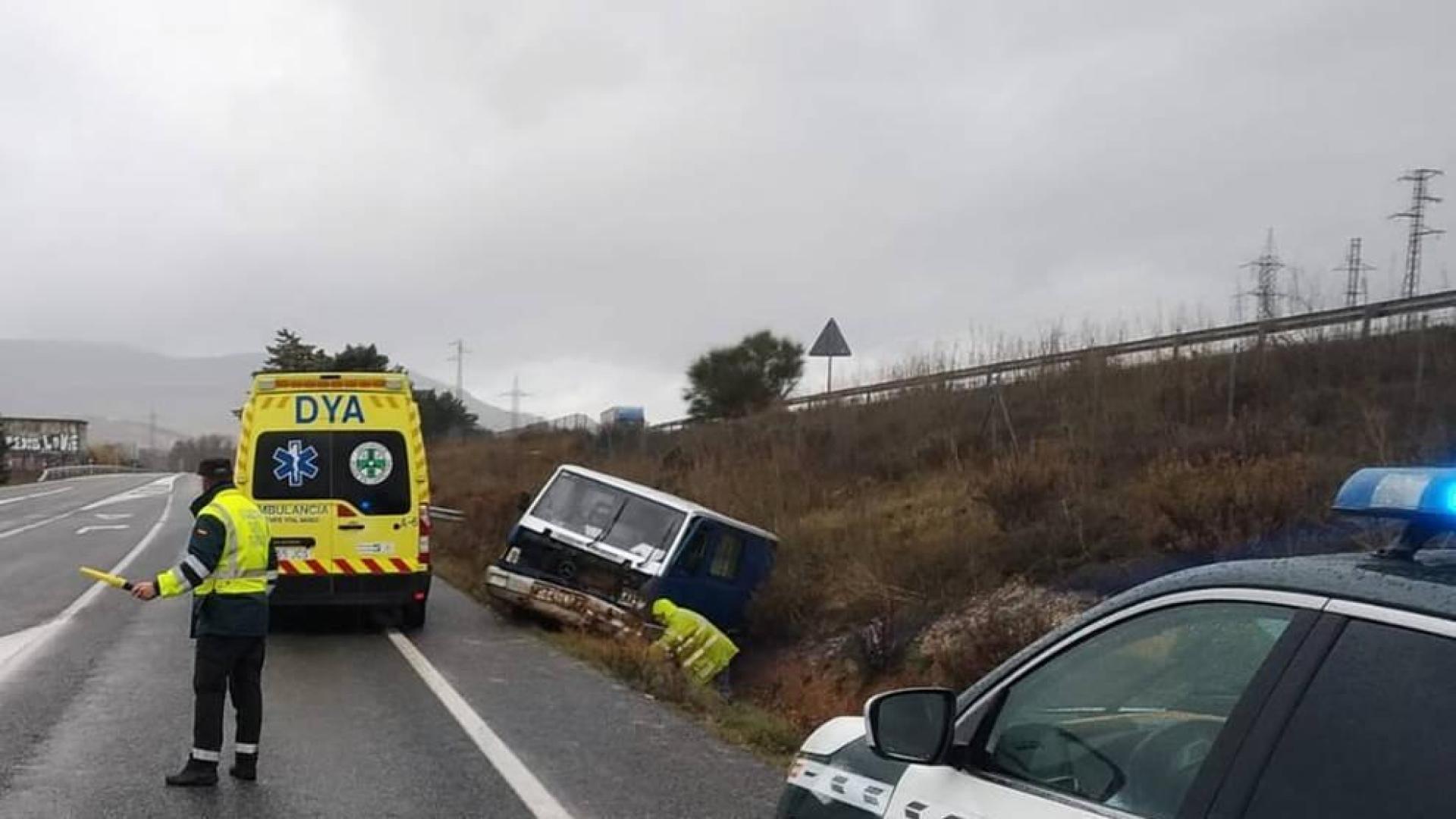 Herida tras una salida de vía en la N-121, termino municipal de Tiebas-Muruarte de Reta