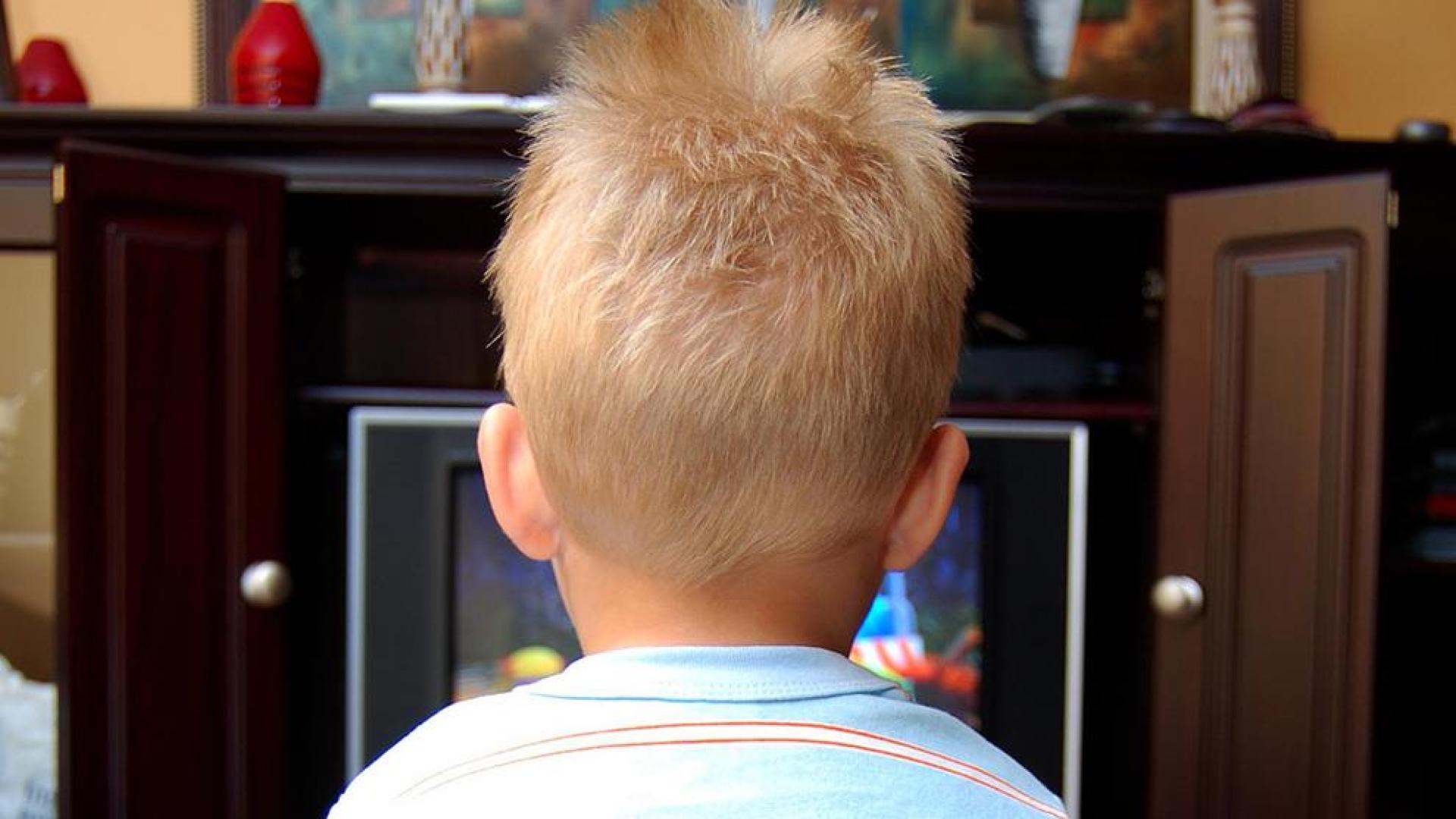 M&aacute;s sue&ntilde;o y menos televisi&oacute;n contra la obesidad infantil