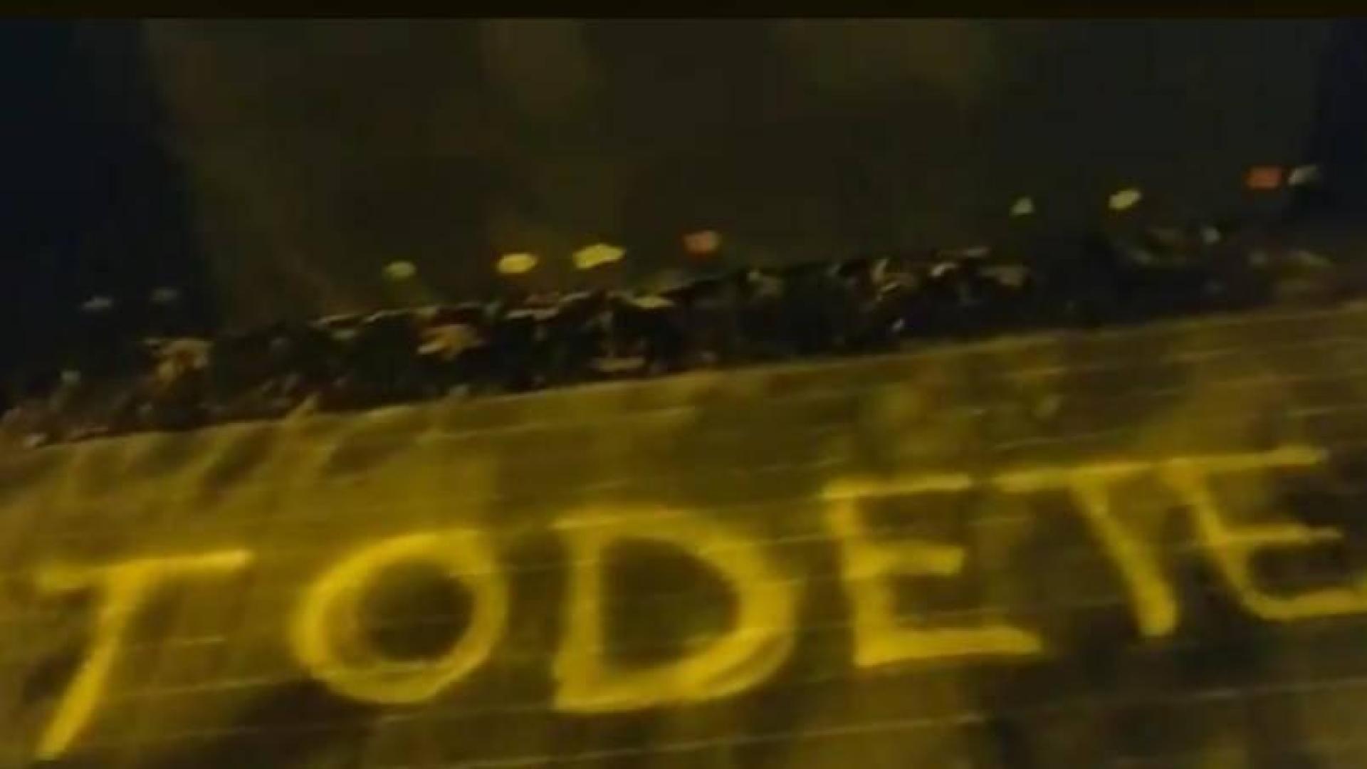 Pintadas de los CDR en la sede de ERC antes de la tercera reunión con el PSOE