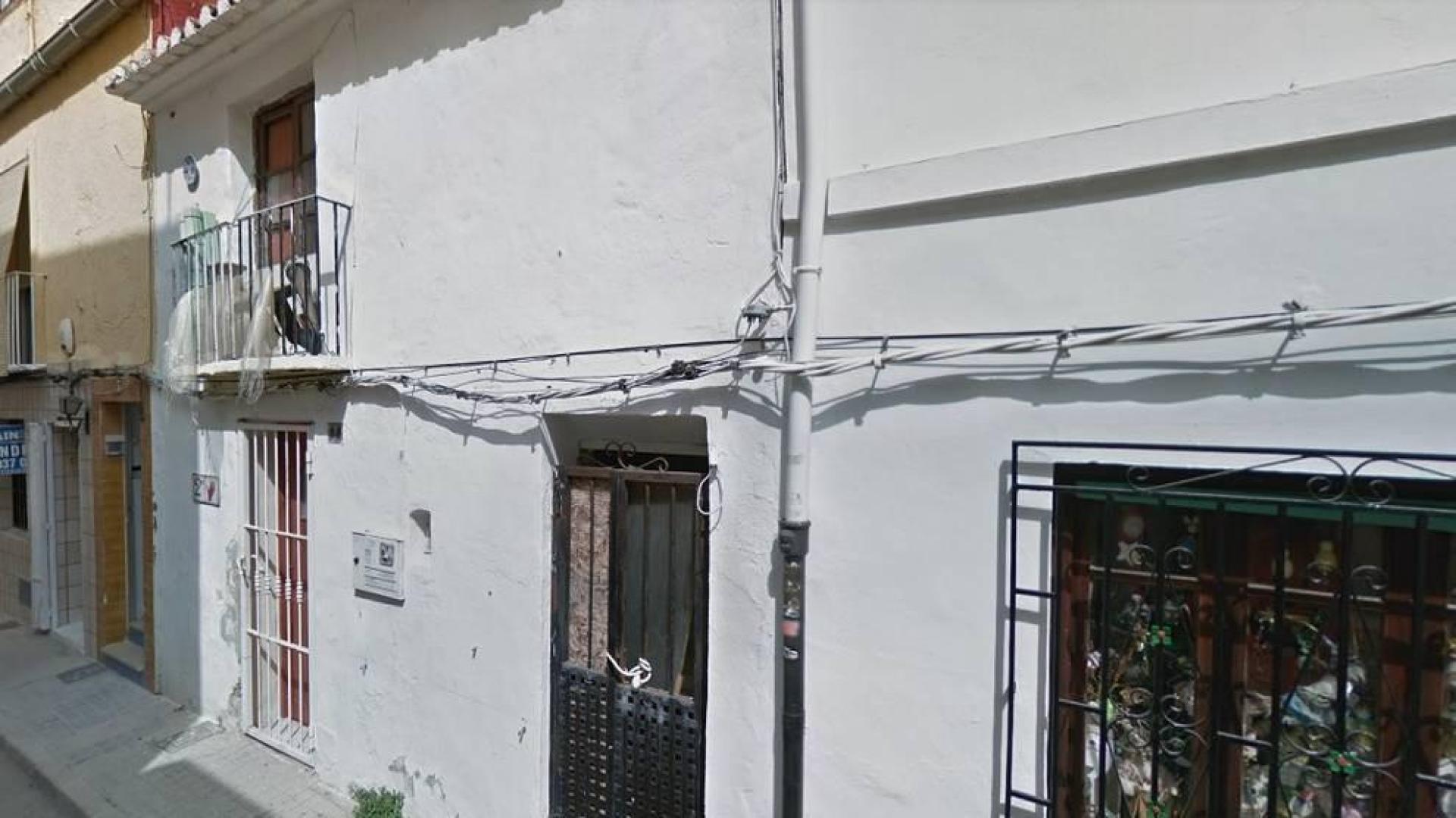 Buscan al héroe senegalés que salvó a un discapacitado en un incendio en Denia