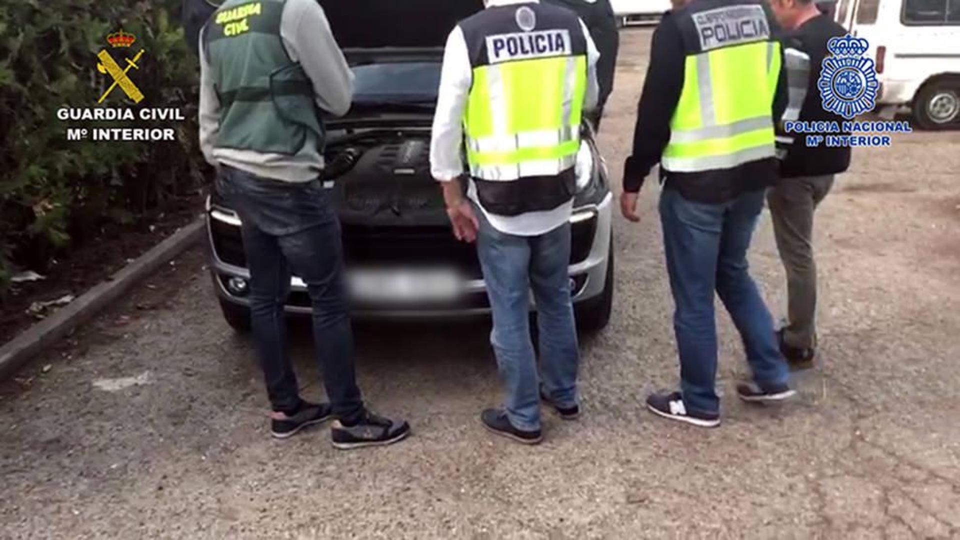 Desmantelada una red que estafó con la venta de coches de lujo a más de un navarro