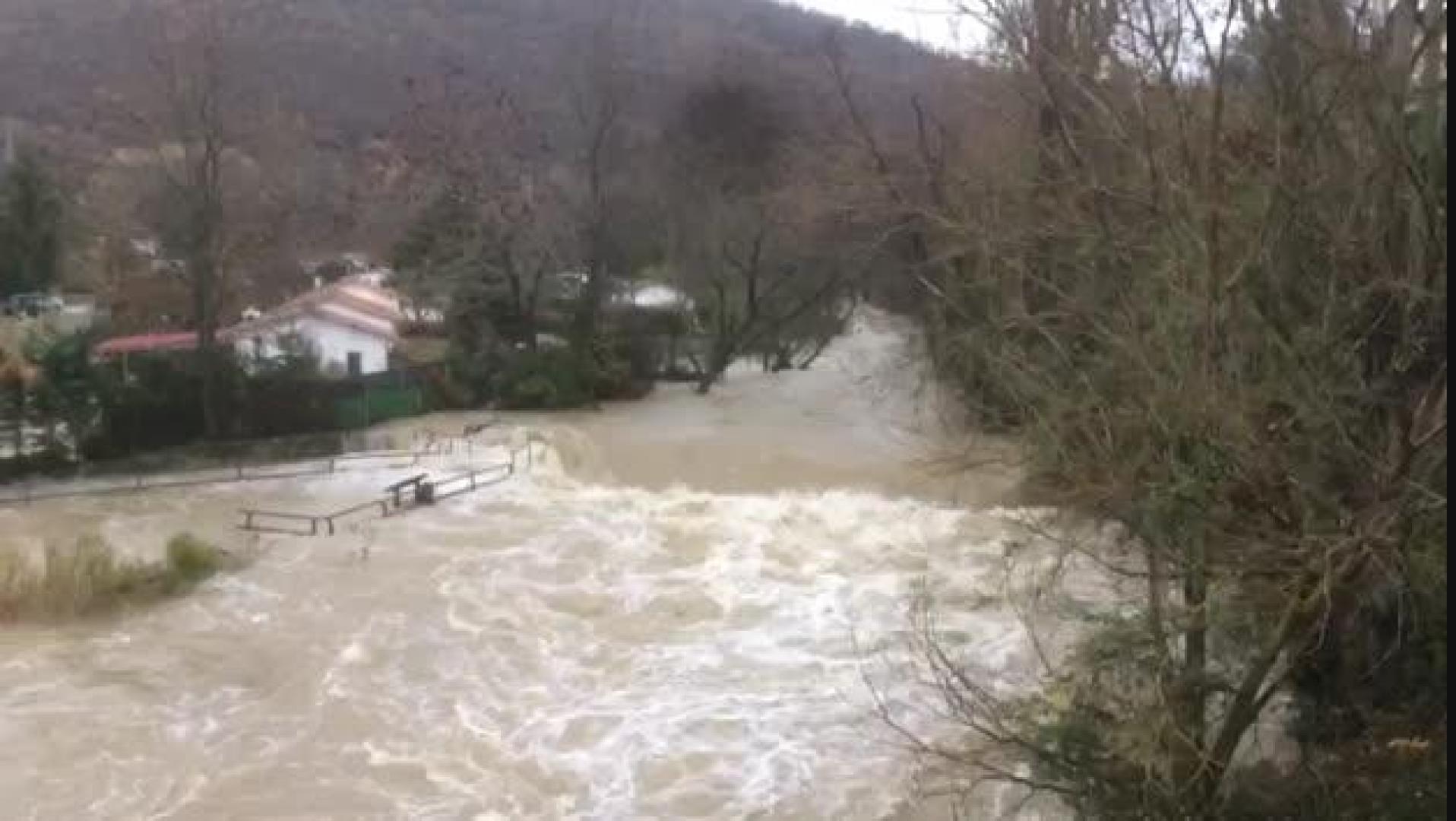 El Arga, a su paso por Huarte