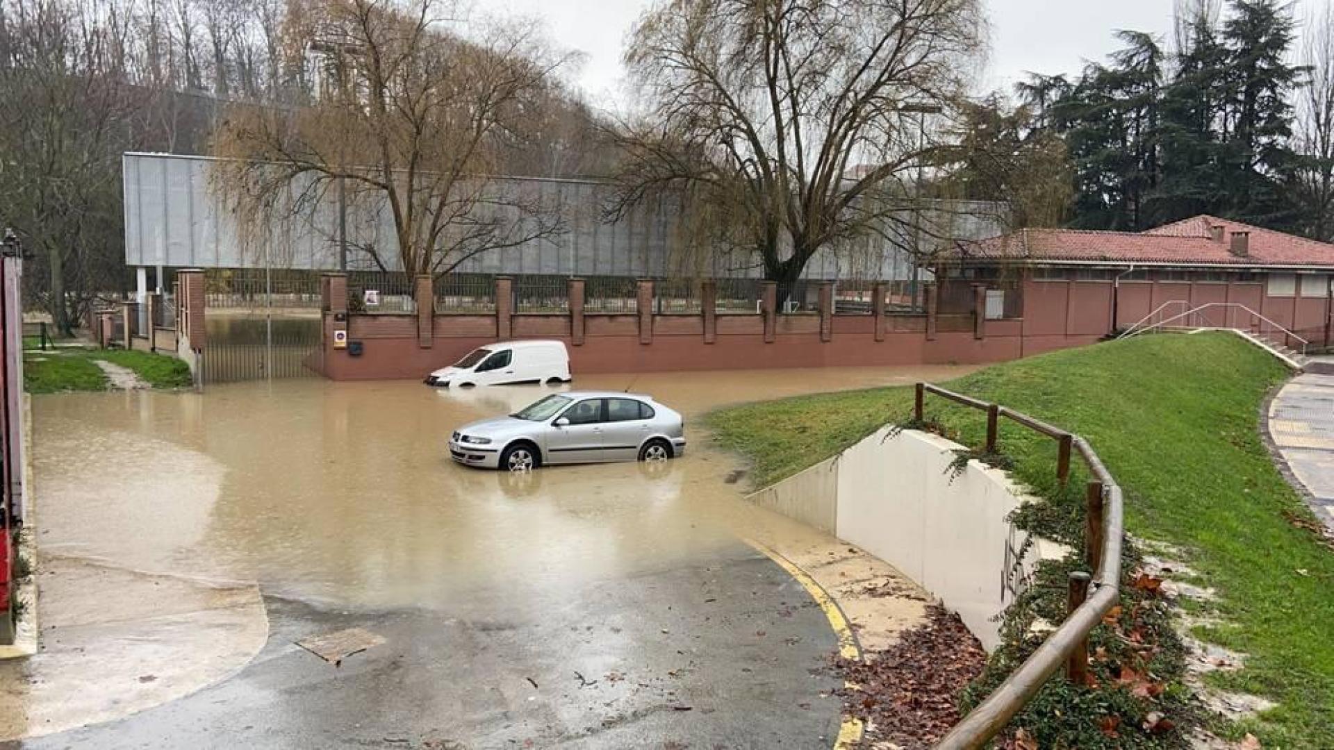 Imágenes de las inundaciones en Pamplona y Villava por el temporal de lluvia