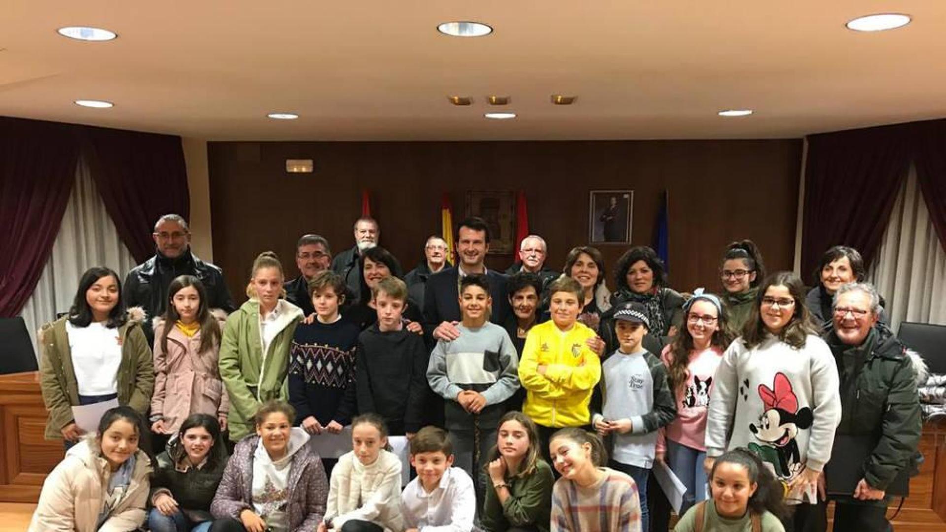 Pleno infantil en Azagra por el aniversario de la Constitución