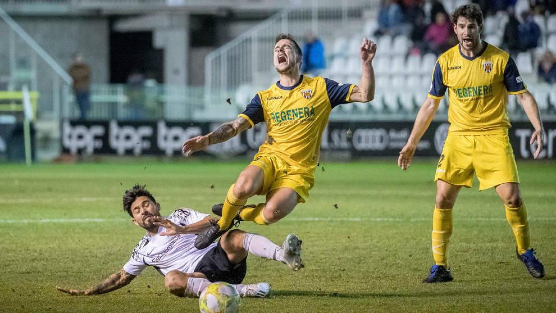 Un penalti evita el triunfo del Izarra