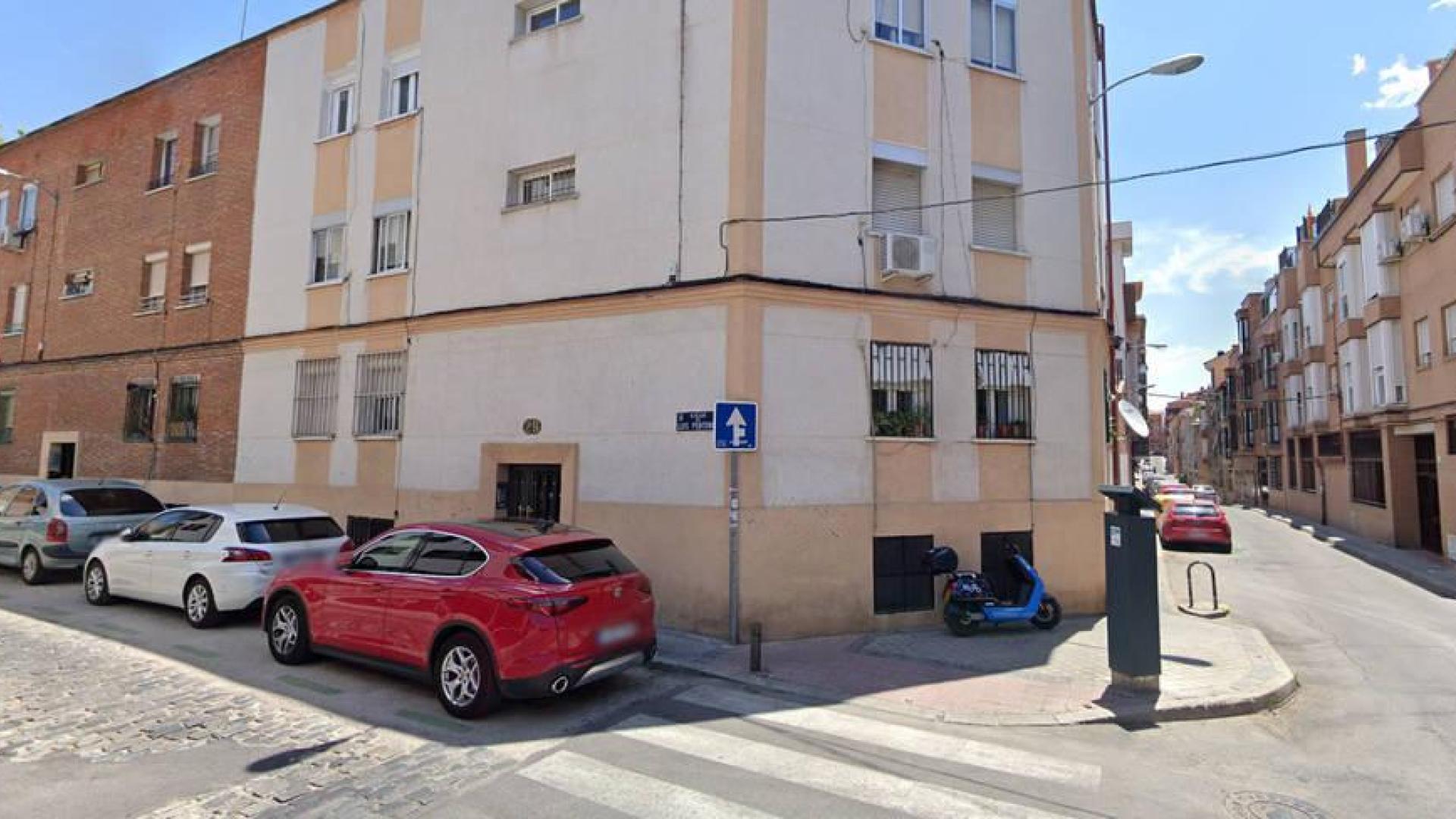 Foto del número 29 de la calle Luis Portones, en el barrio de Tetuán de Madrid.