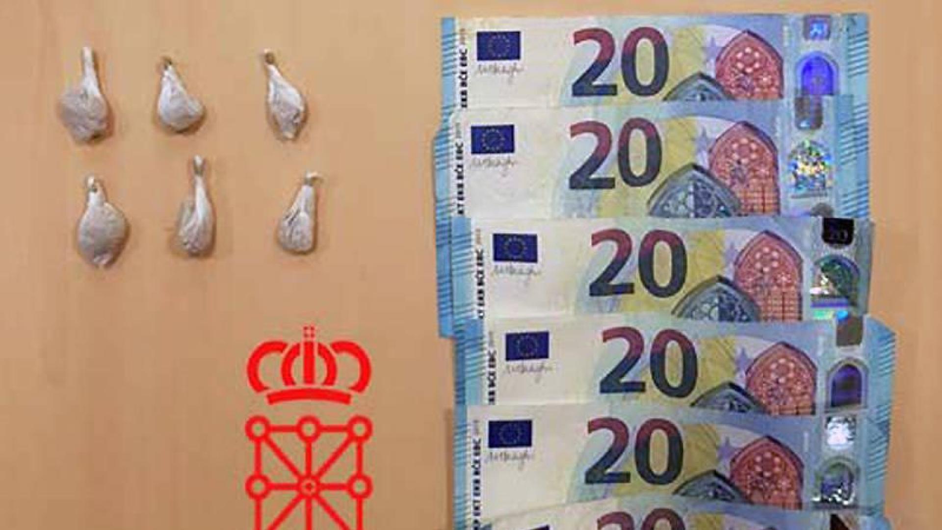 foto de Bolsitas de heroína incautadas a un detenido en Pamplona