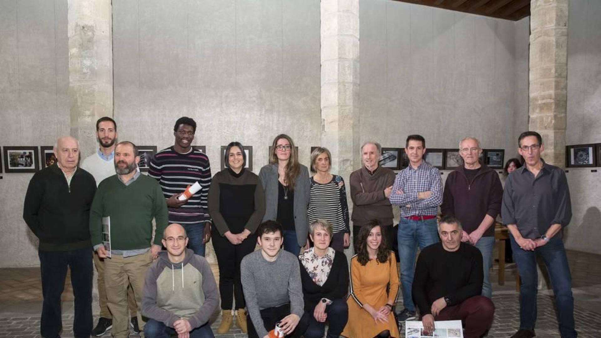 Una fotografía de un edificio de Lezkairu gana el primer premio del Enfoca Pamplona