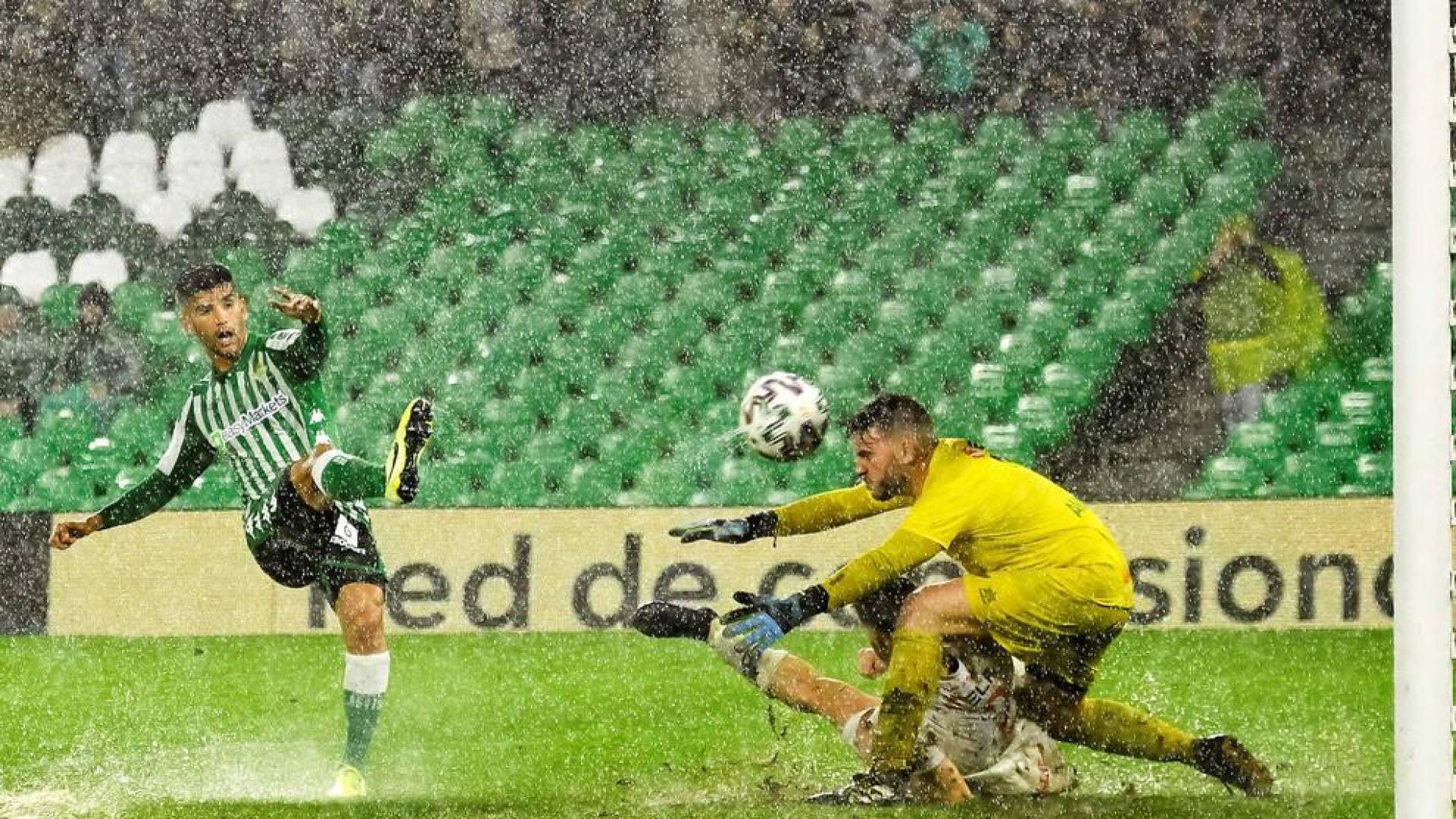 Los 'primeras' no dan opción a la sorpresa y pasan la primera ronda