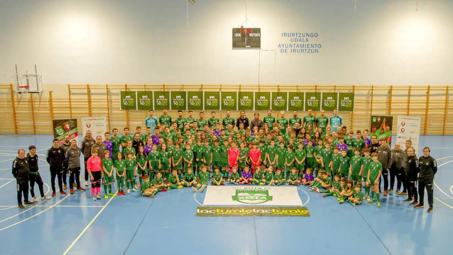 El C.D. Xota reúne a 130 jugadores y 20 técnicos de la entidad