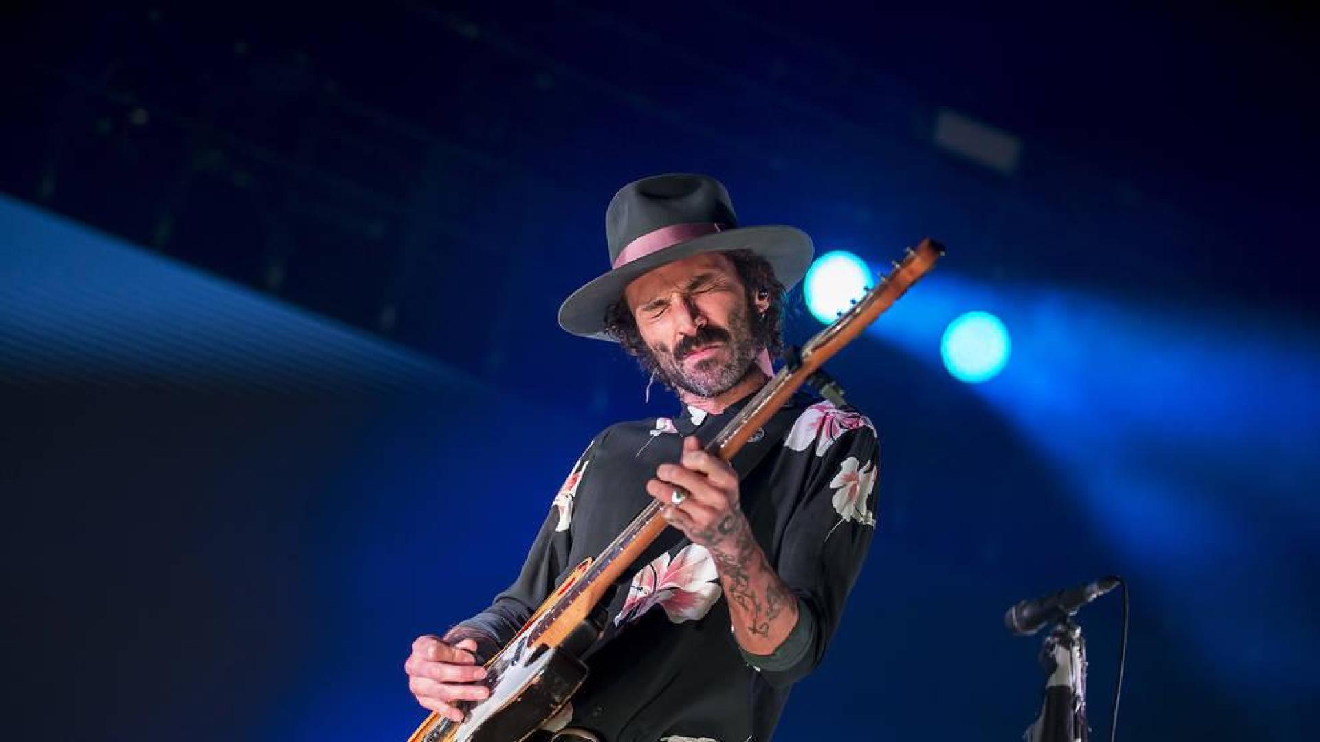 Leiva y su rock de ala ancha ocupan el Navarra Arena