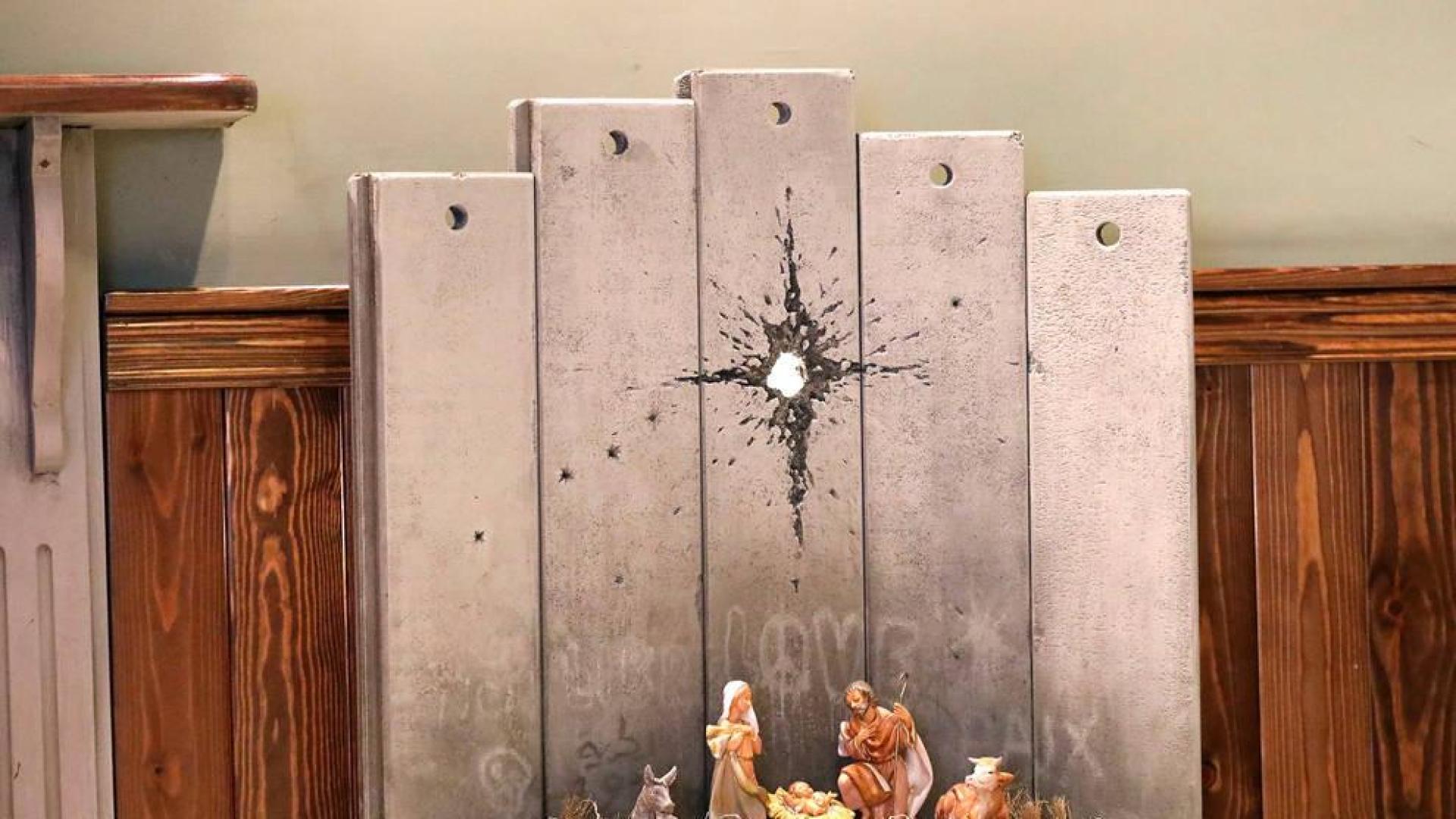 Banksy instala en Belén un provocador pesebre en su hotel