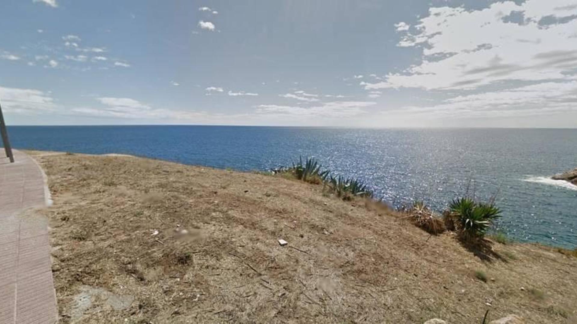 Muere un pescador arrastrado por un golpe de mar en Girona