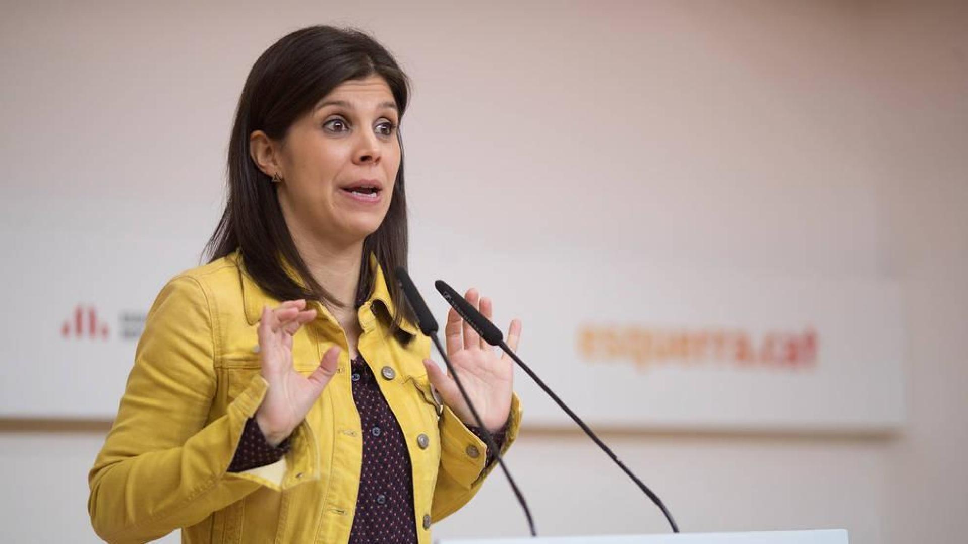 La portavoz de Esquerra Republicana de Catalunya (ERC), Marta Vilalta, durante una rueda de prensa ofrecida este lunes.