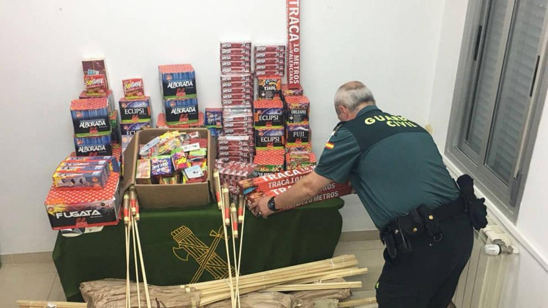 La Guardia Civil revisará los puntos de venta de material pirotécnico estas Navidades