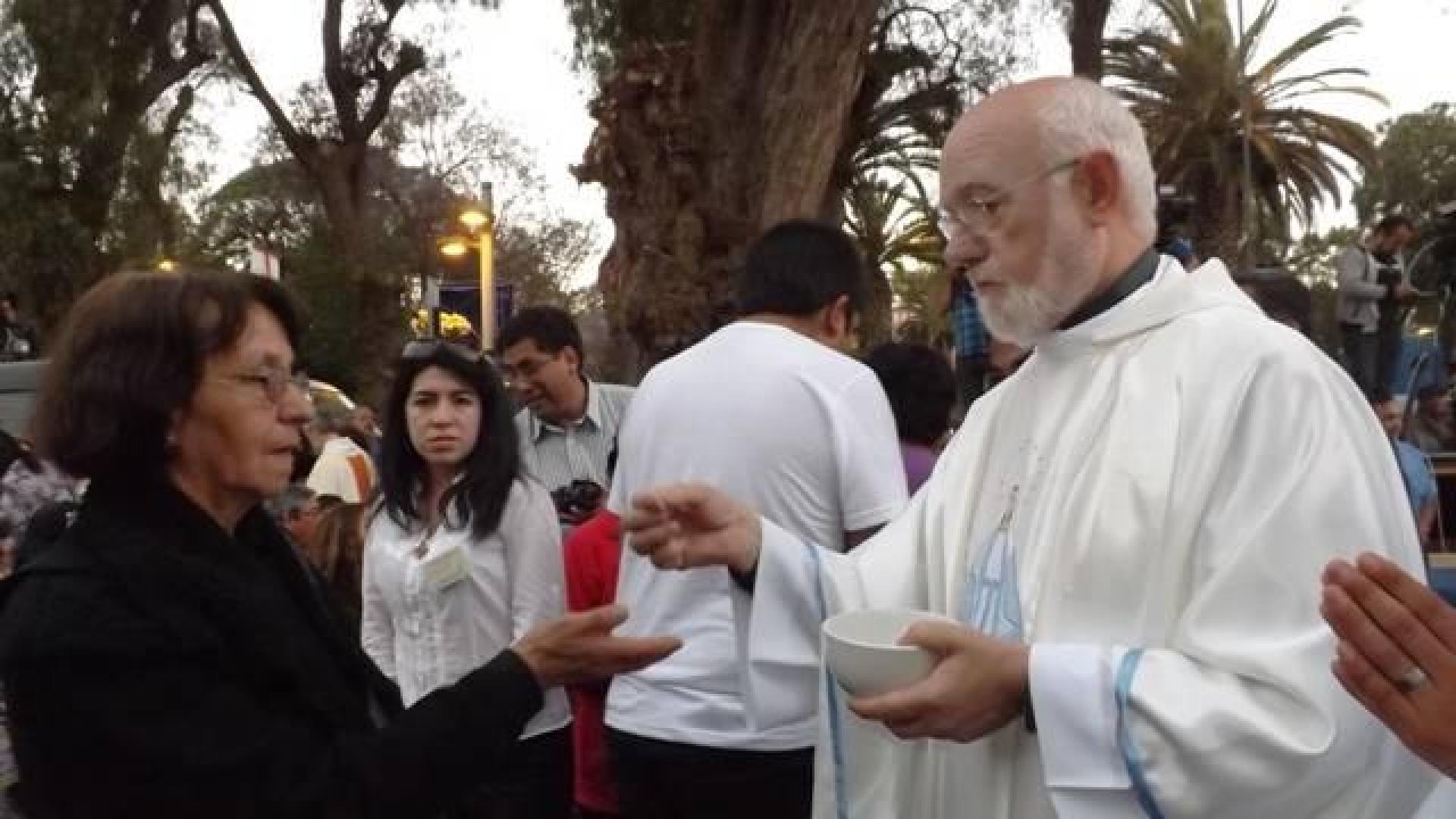 El navarro Celestino Aós fue ordenado obispo este sábado antes unas 2.000 personas en Copiapó.
