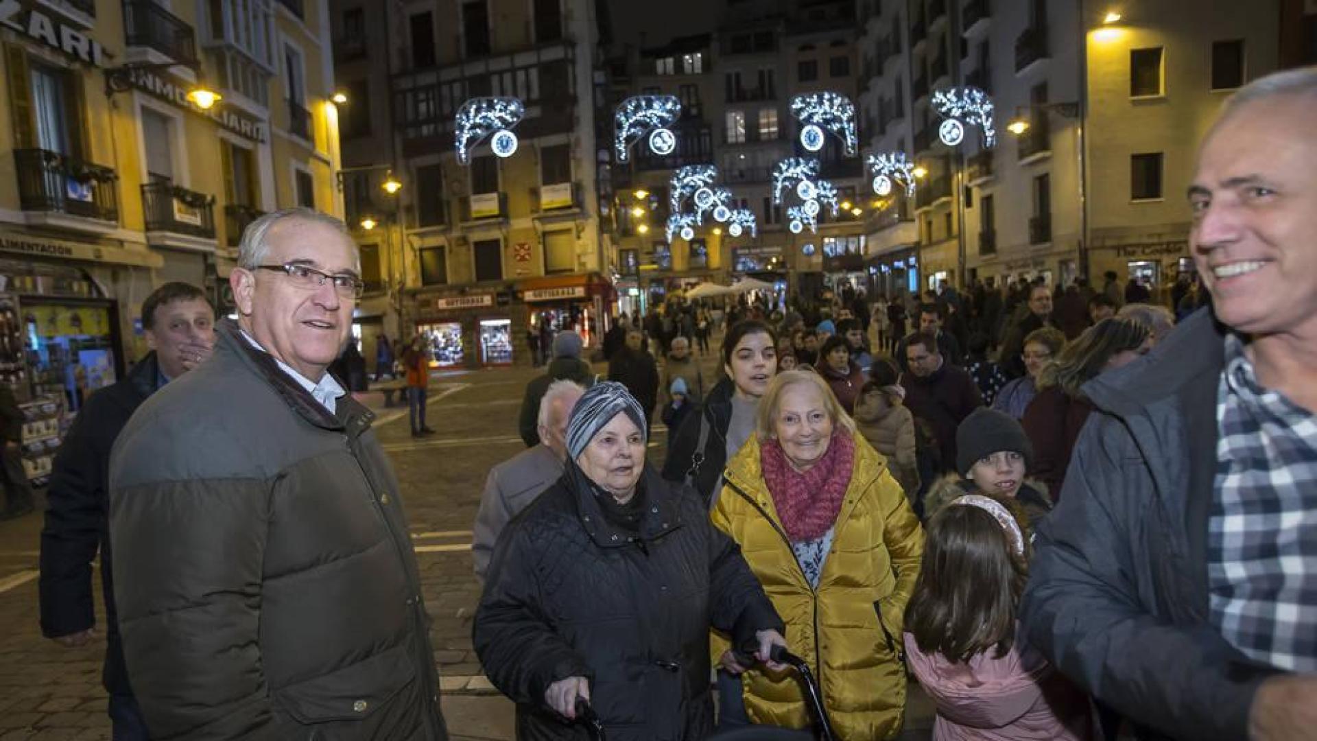Todas las fotos de la vuelta en taxi de los internos de distintas residencias de Pamplona