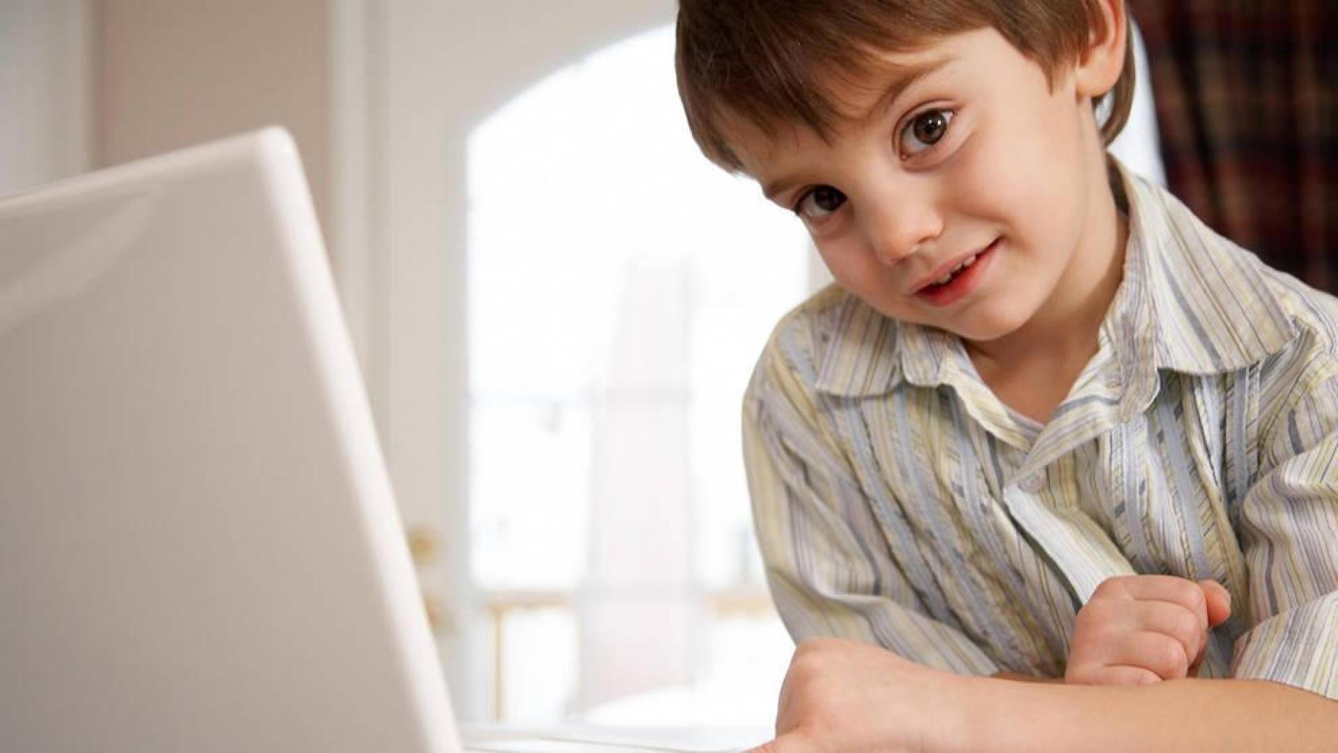 Un 32% de los padres rechazan que sus hijos estudien programación en Primaria